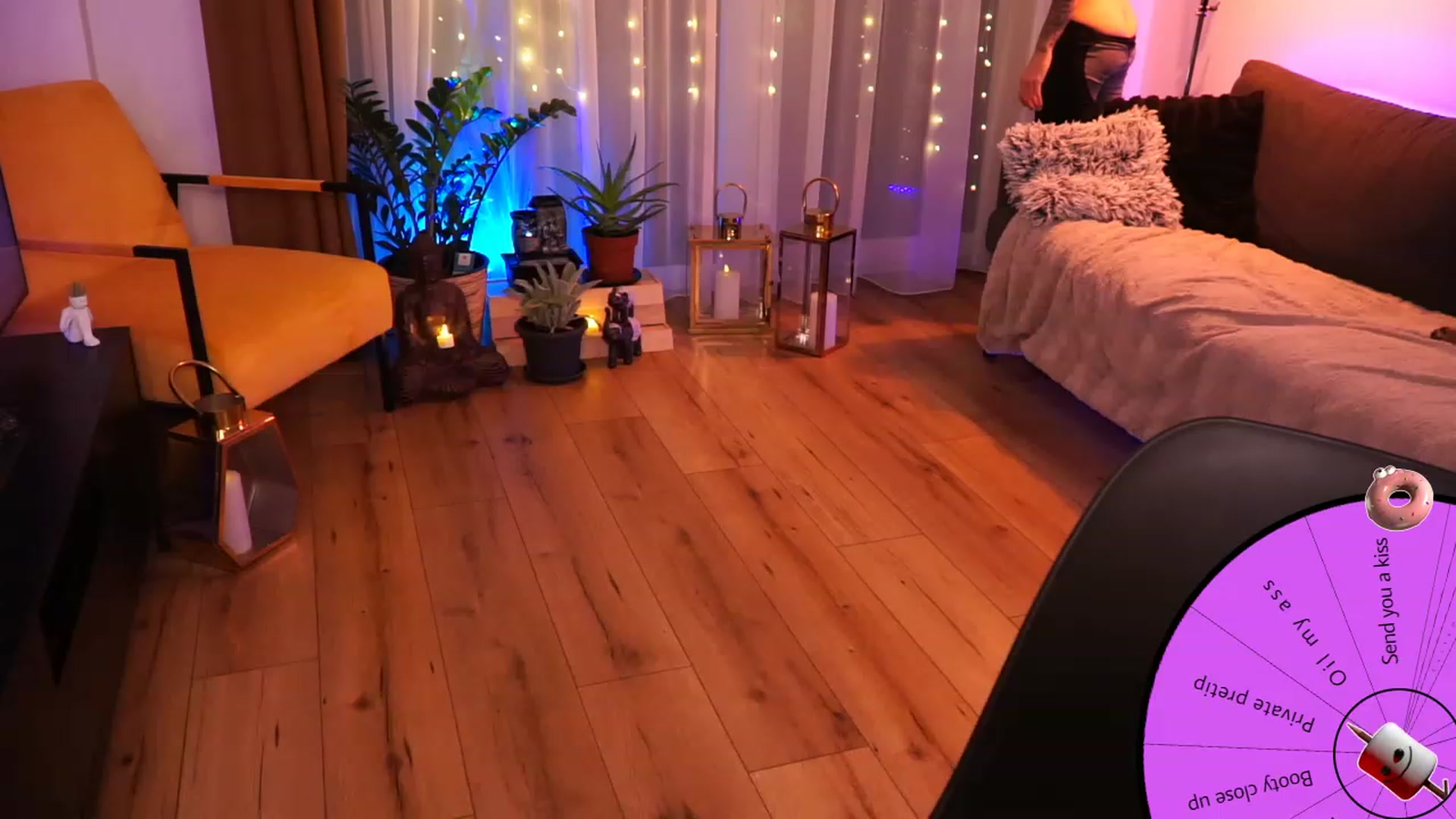 Gallery image thumbnail from Kend_dall's myfreecams stream on, 08/11/2023, 10:19 image 7 of 20
