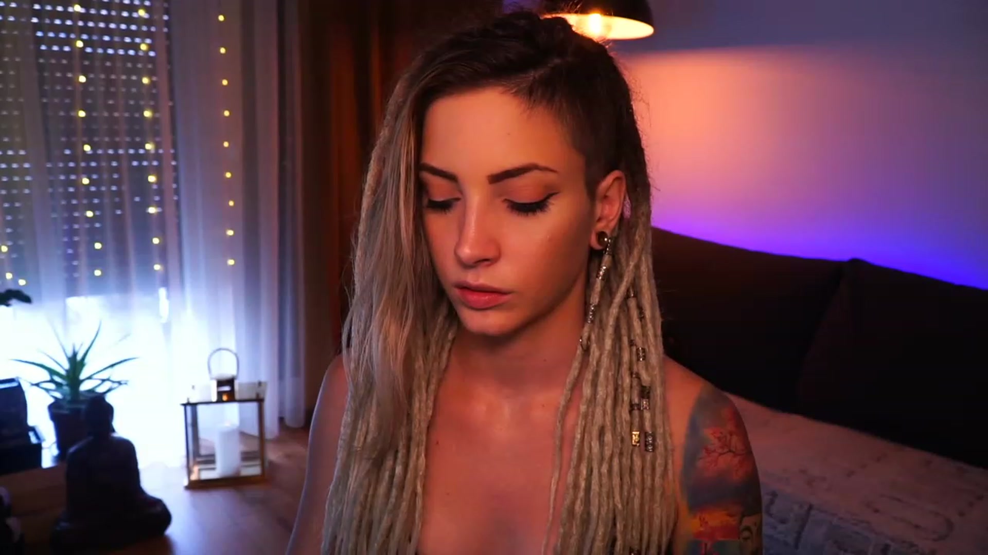 Gallery image thumbnail from Kend_dall's myfreecams stream on, 08/17/2023, 13:22 image 14 of 20