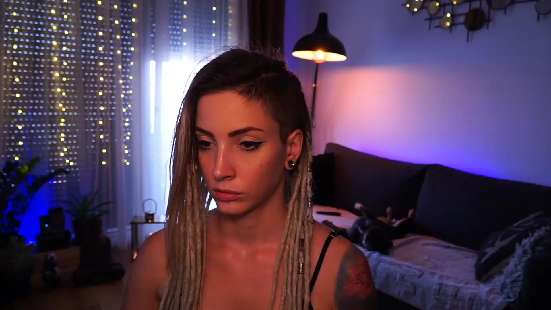 Gallery image thumbnail from Kend_dall's myfreecams stream on, 08/18/2023, 11:36 image 20 of 20