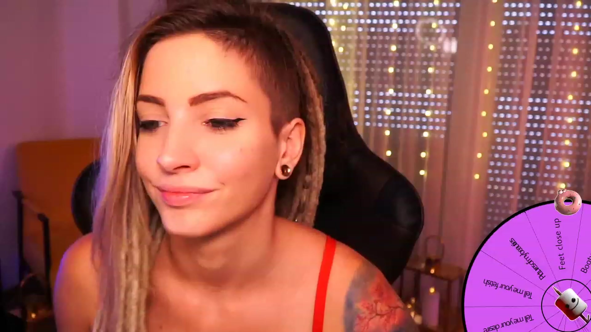 Gallery image thumbnail from Kend_dall's myfreecams stream on, 08/19/2023, 11:06 image 18 of 20