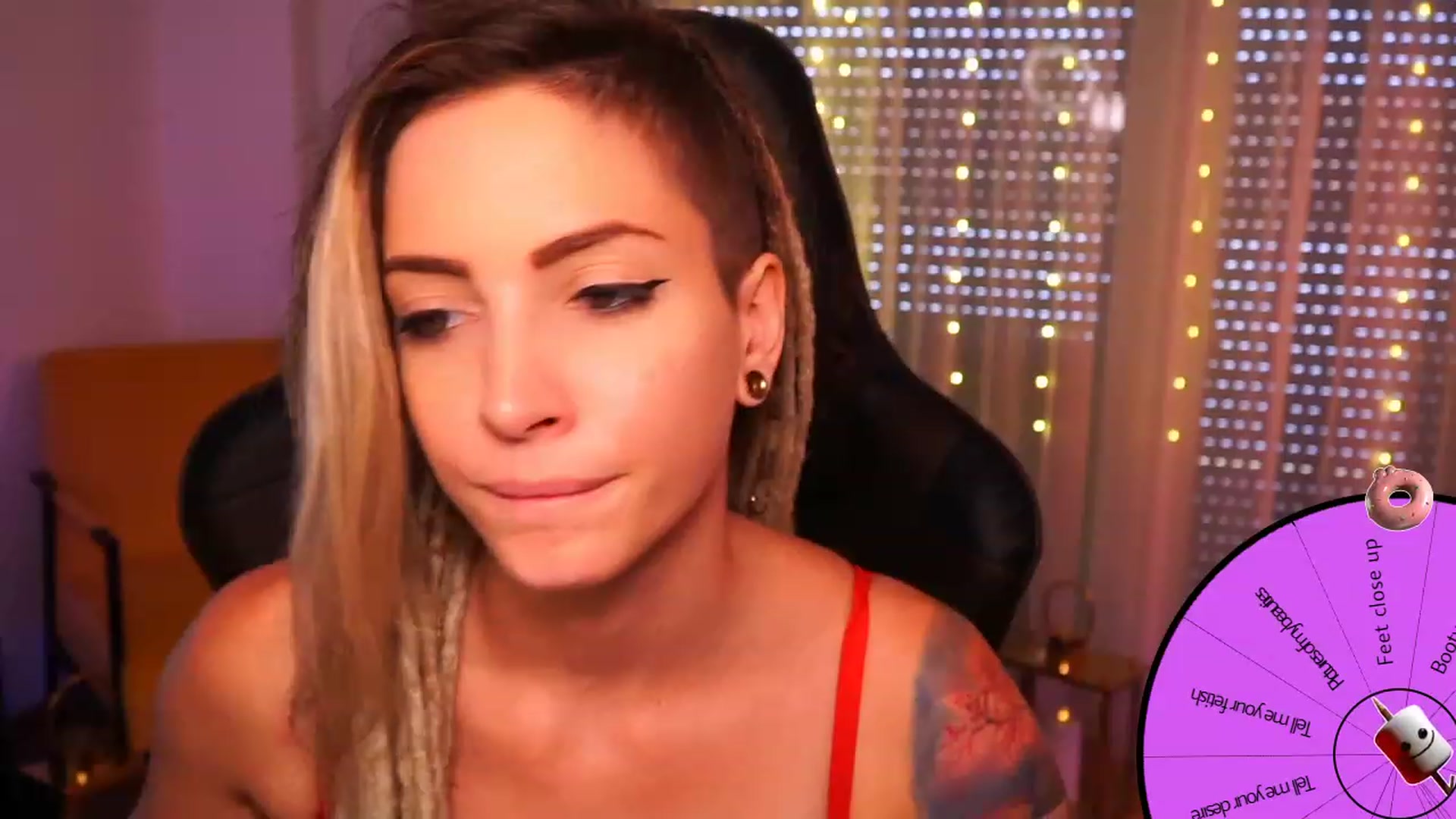 Gallery image thumbnail from Kend_dall's myfreecams stream on, 08/19/2023, 11:06 image 19 of 20