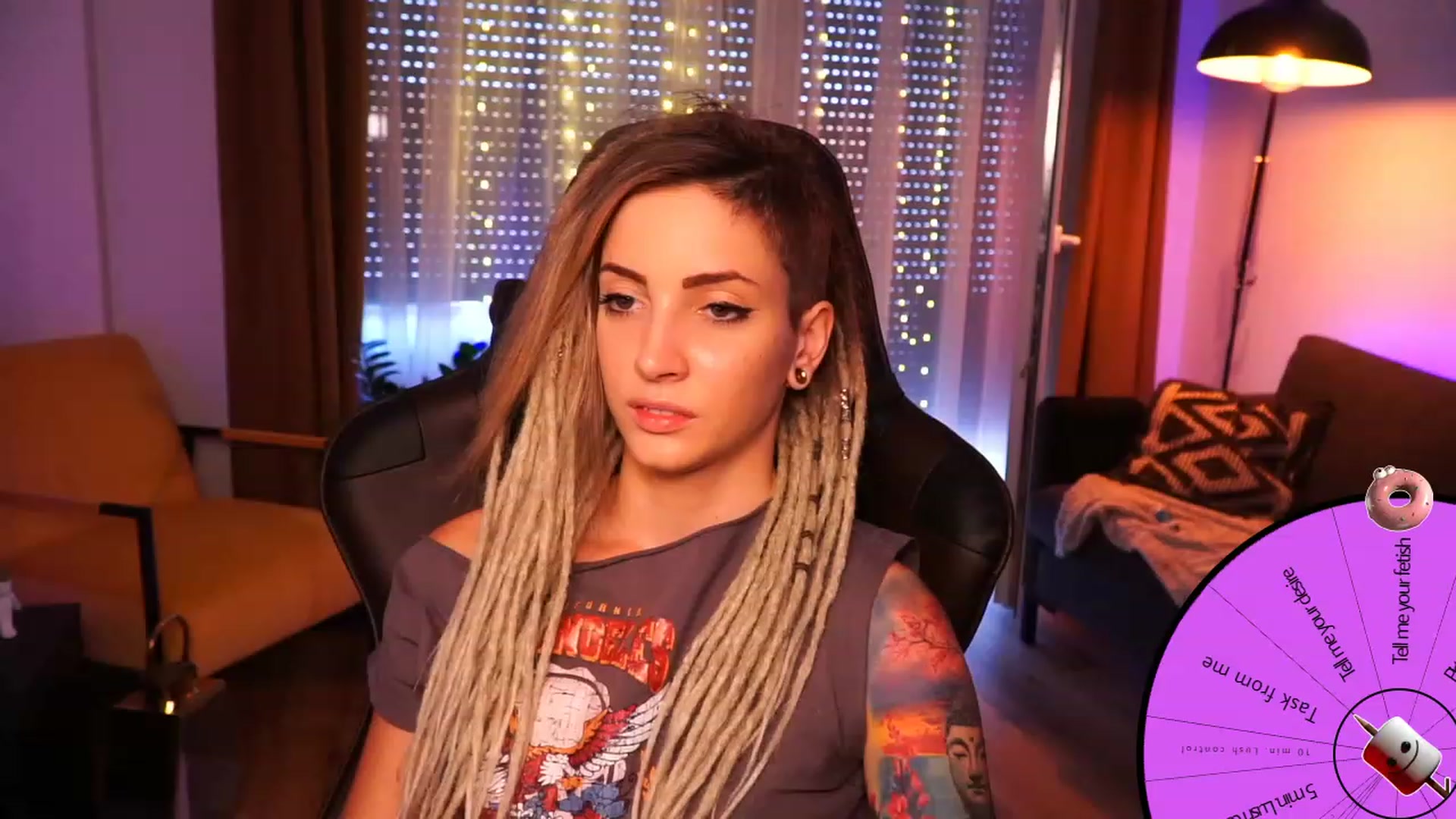 Gallery image thumbnail from Kend_dall's myfreecams stream on, 08/21/2023, 17:56 image 1 of 20