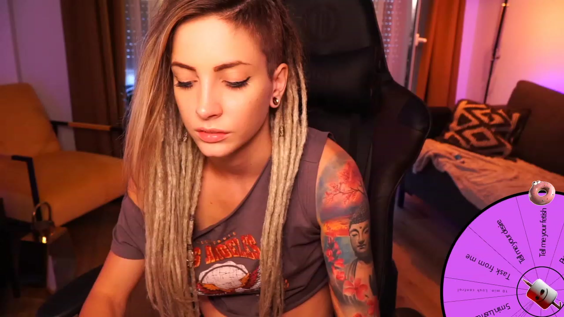 Gallery image thumbnail from Kend_dall's myfreecams stream on, 08/21/2023, 17:56 image 12 of 20
