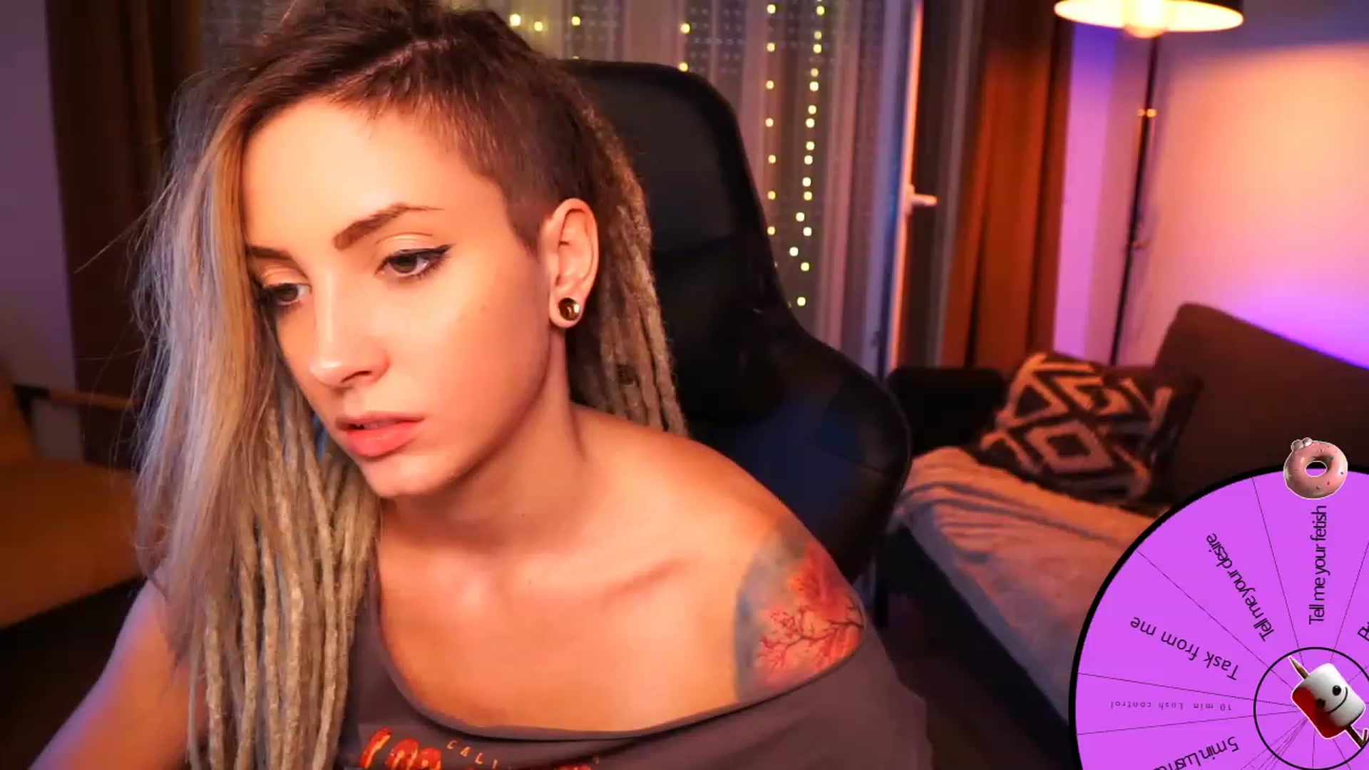 Gallery image thumbnail from Kend_dall's myfreecams stream on, 08/21/2023, 17:56 image 19 of 20
