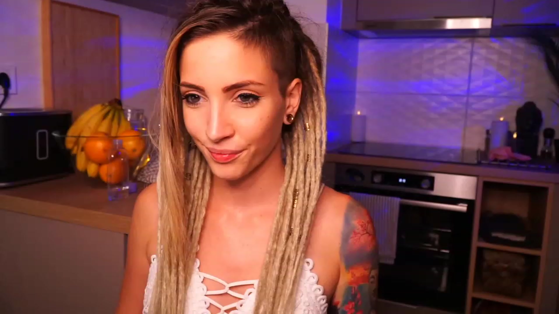 Gallery image thumbnail from Kend_dall's myfreecams stream on, 09/05/2023, 17:59 image 14 of 20