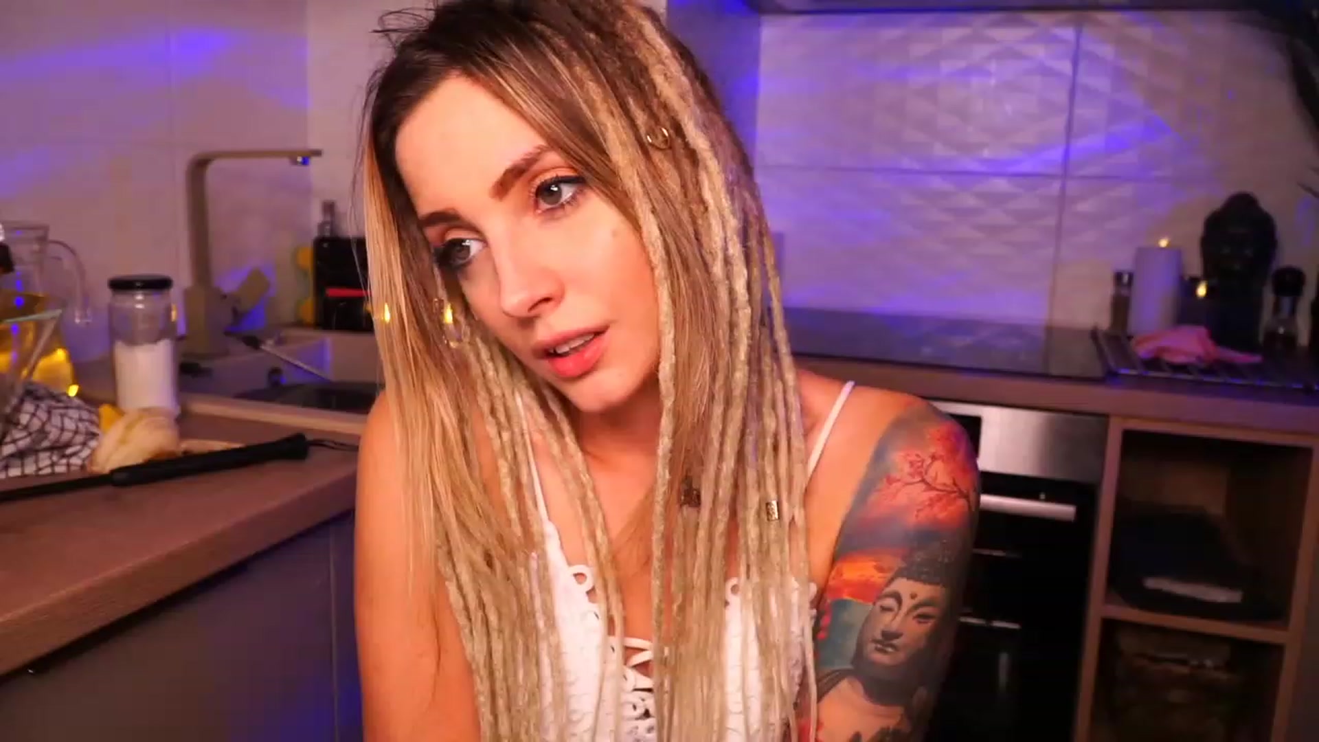 Gallery image thumbnail from Kend_dall's myfreecams stream on, 09/05/2023, 20:09 image 8 of 20
