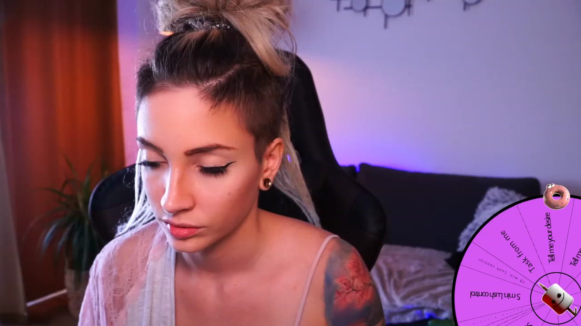 Gallery image thumbnail from Kend_dall's myfreecams stream on, 09/12/2023, 11:01 image 18 of 20