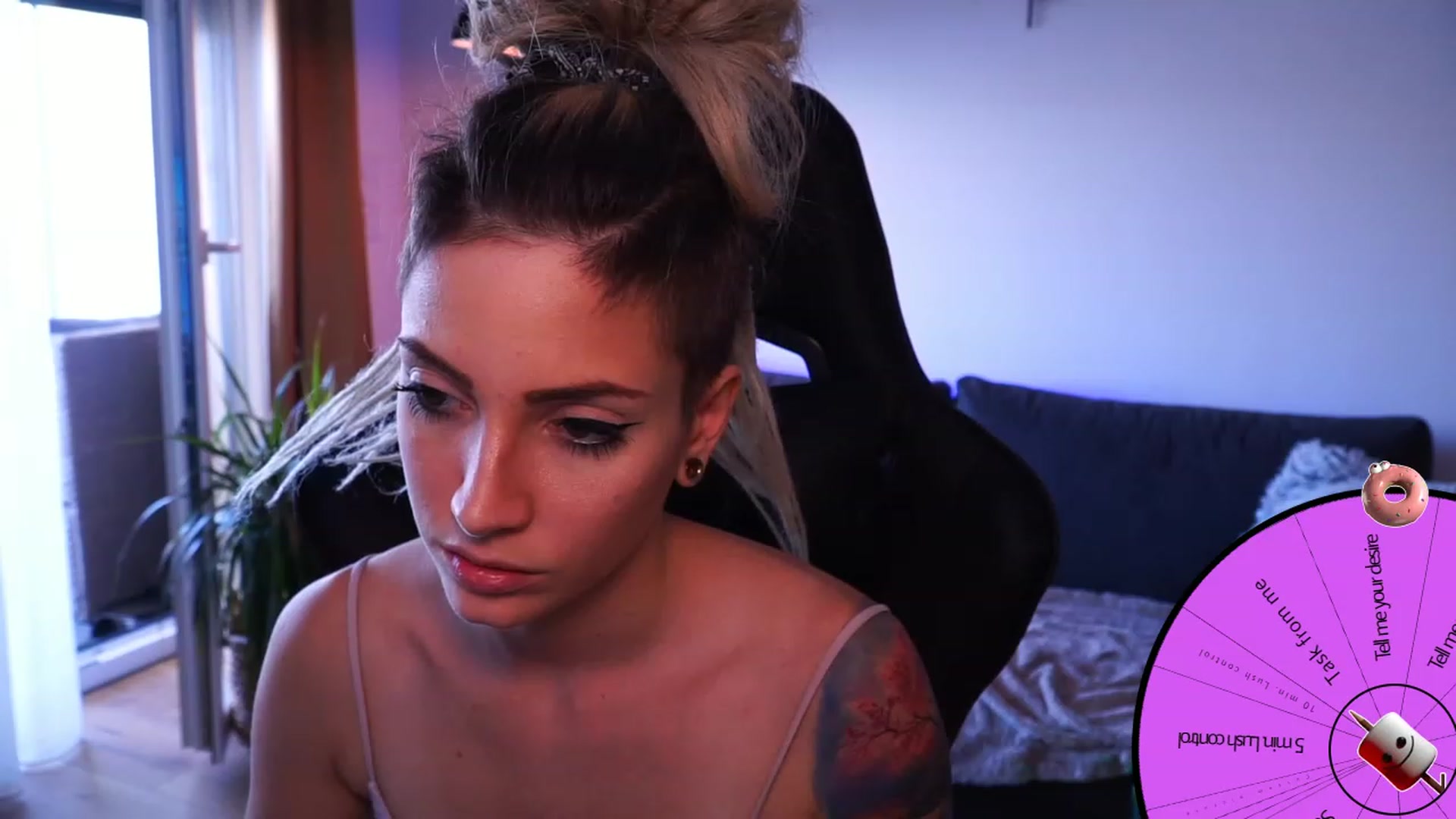 Gallery image thumbnail from Kend_dall's myfreecams stream on, 09/12/2023, 11:01 image 17 of 20