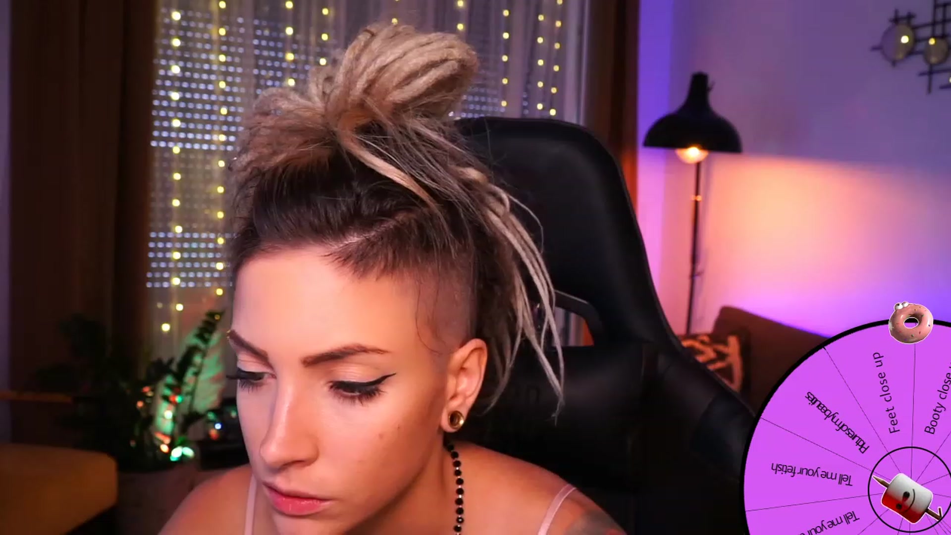 Gallery image thumbnail from Kend_dall's myfreecams stream on, 09/14/2023, 11:48 image 13 of 20