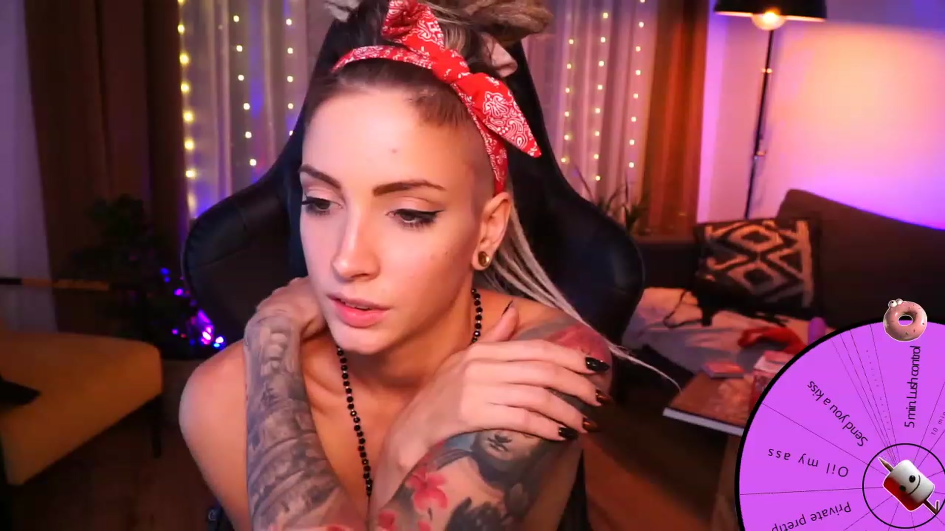Gallery image thumbnail from Kend_dall's myfreecams stream on, 09/15/2023, 19:33 image 13 of 20
