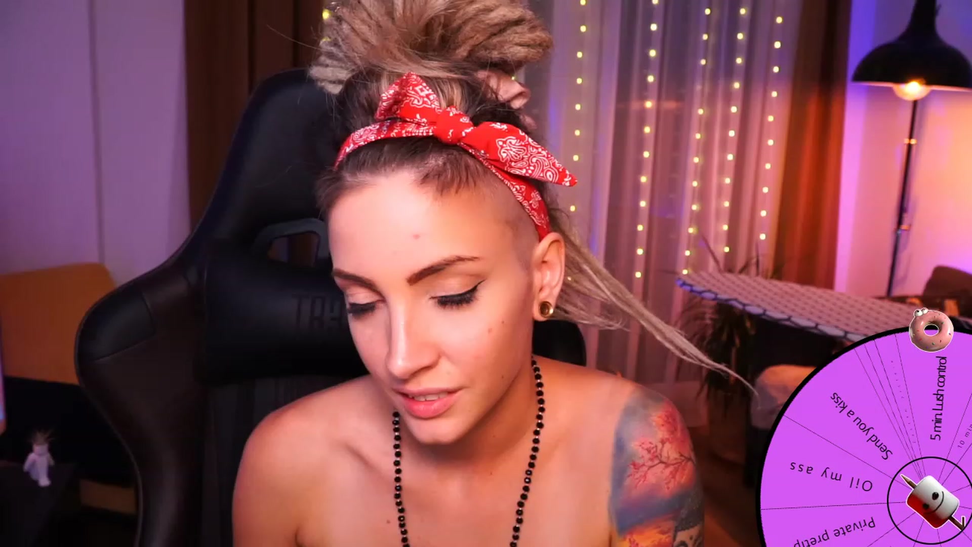 Gallery image thumbnail from Kend_dall's myfreecams stream on, 09/15/2023, 19:33 image 2 of 20