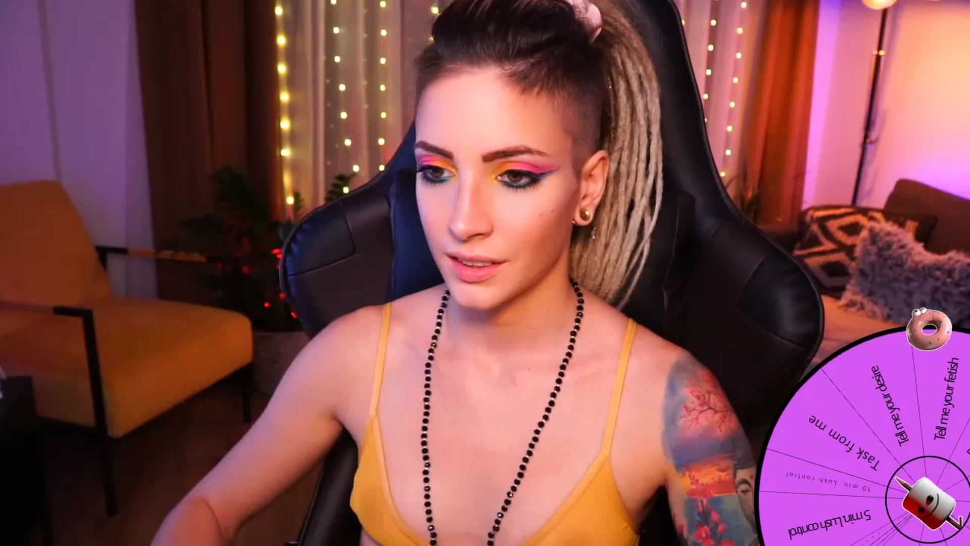 Gallery image thumbnail from Kend_dall's myfreecams stream on, 09/18/2023, 18:11 image 13 of 20