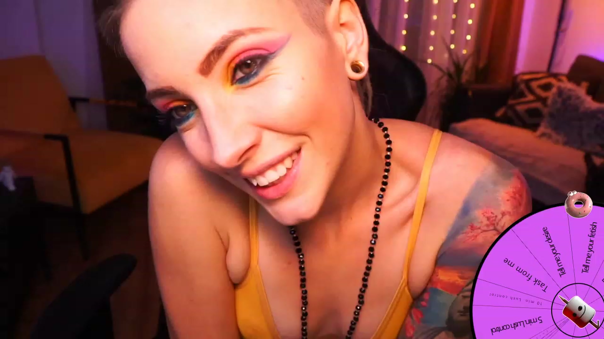 Gallery image thumbnail from Kend_dall's myfreecams stream on, 09/18/2023, 18:11 image 6 of 20