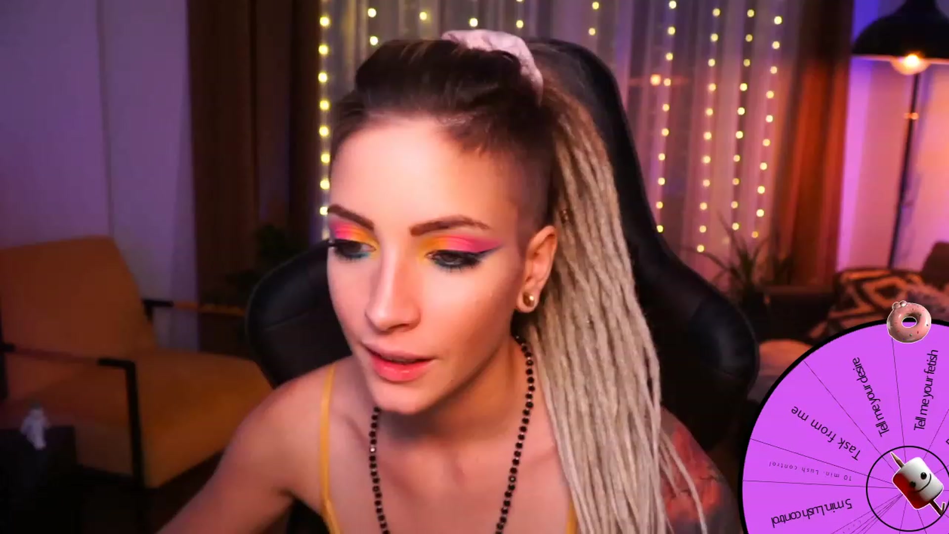 Gallery image thumbnail from Kend_dall's myfreecams stream on, 09/18/2023, 18:41 image 4 of 20