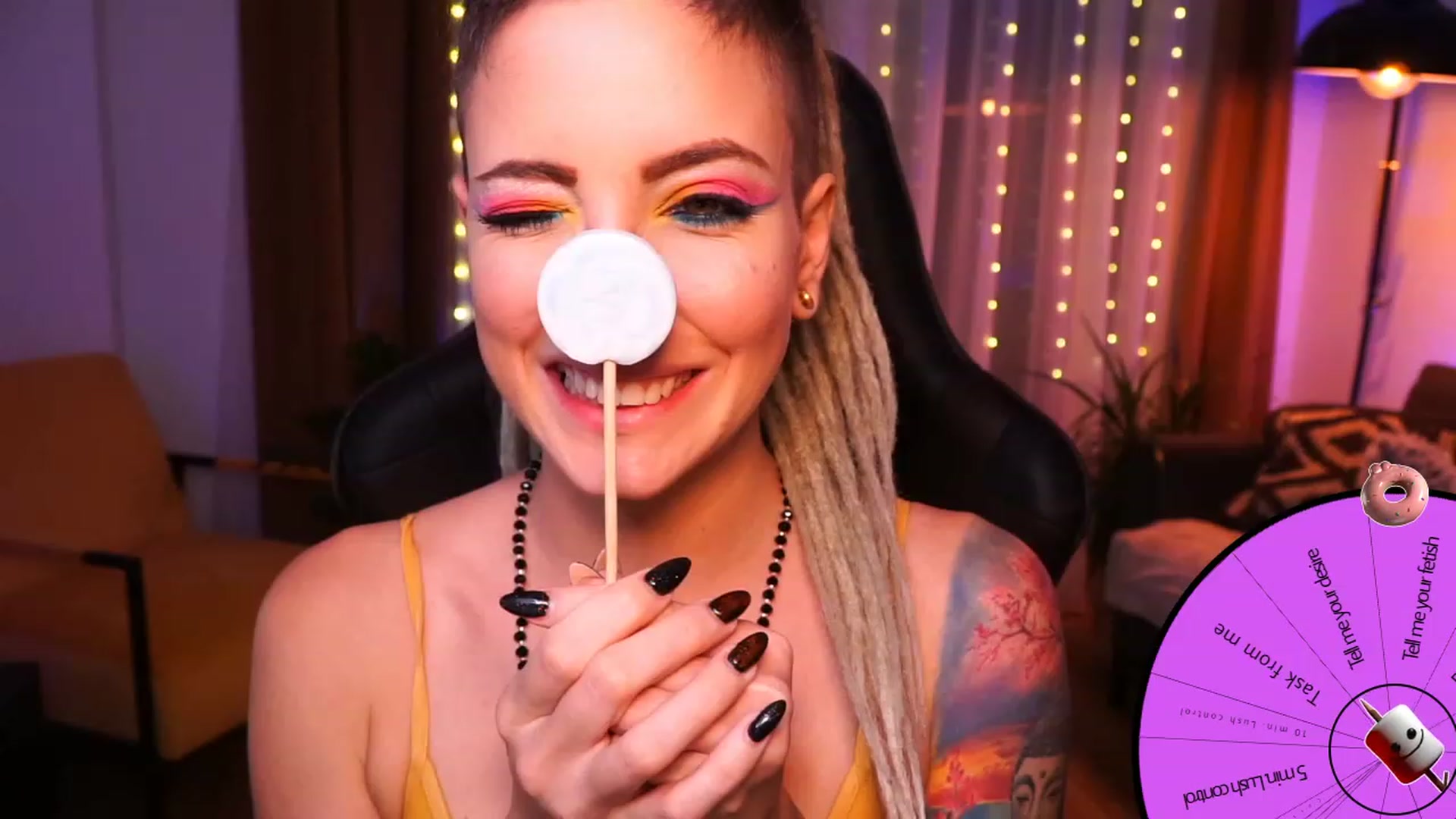 Gallery image thumbnail from Kend_dall's myfreecams stream on, 09/18/2023, 20:15 image 7 of 20