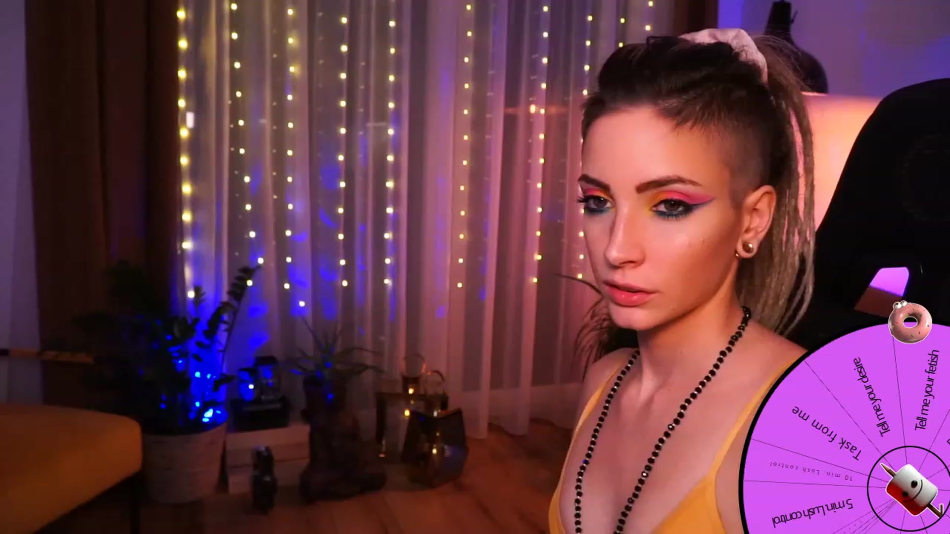 Gallery image thumbnail from Kend_dall's myfreecams stream on, 09/18/2023, 20:15 image 3 of 20