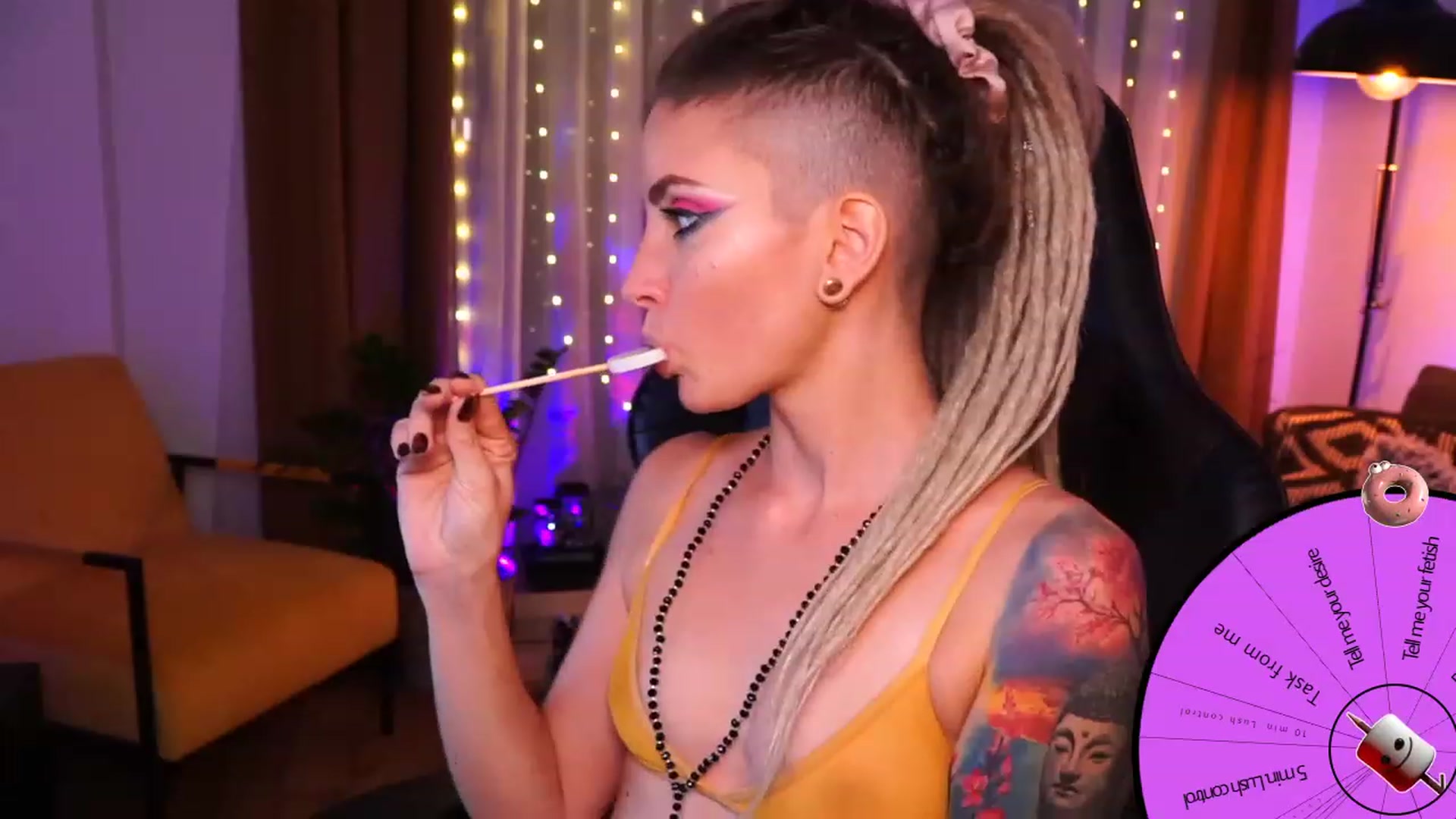 Gallery image thumbnail from Kend_dall's myfreecams stream on, 09/18/2023, 20:15 image 8 of 20