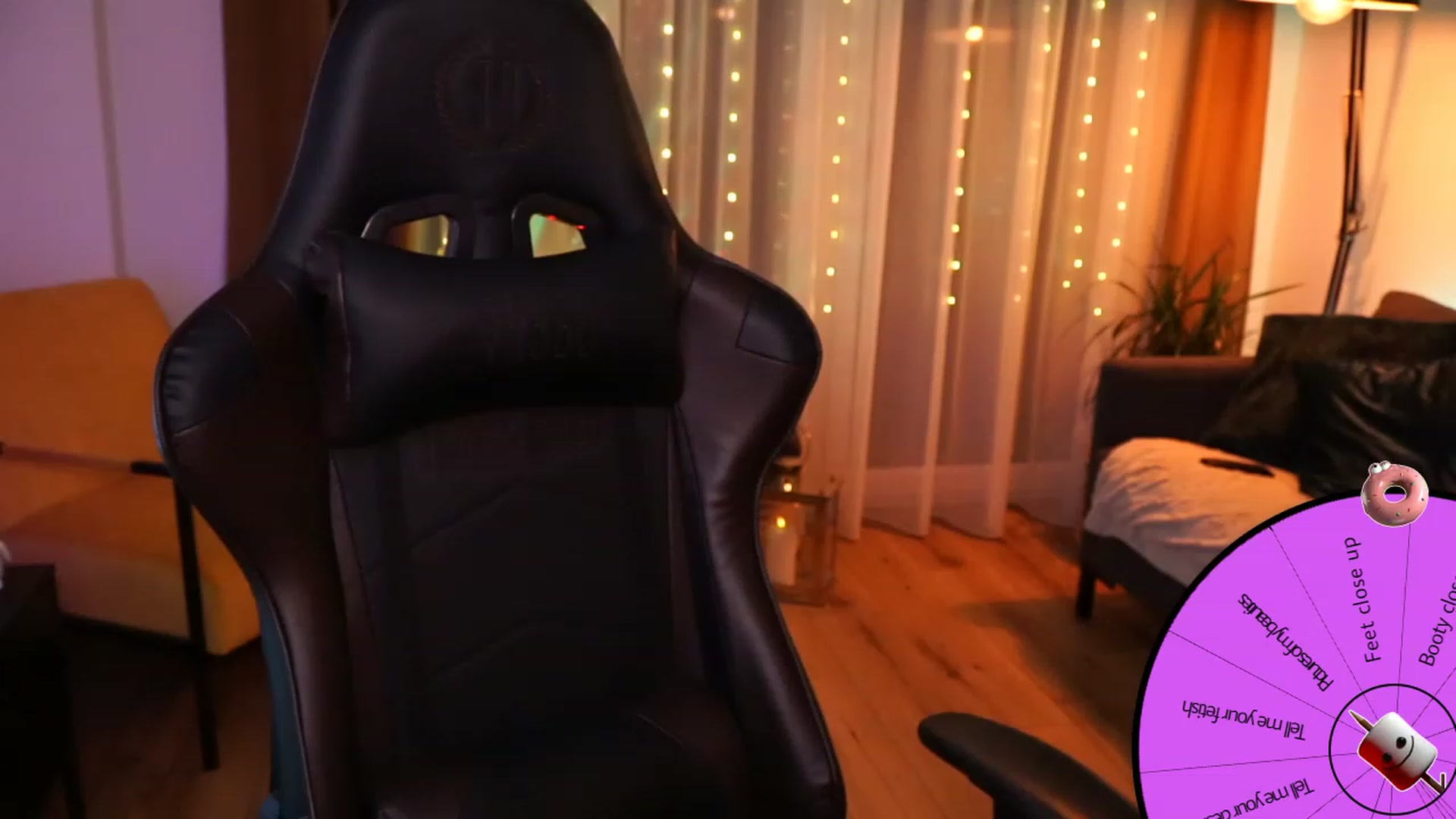 Gallery image thumbnail from Kend_dall's myfreecams stream on, 09/26/2023, 21:42 image 4 of 20
