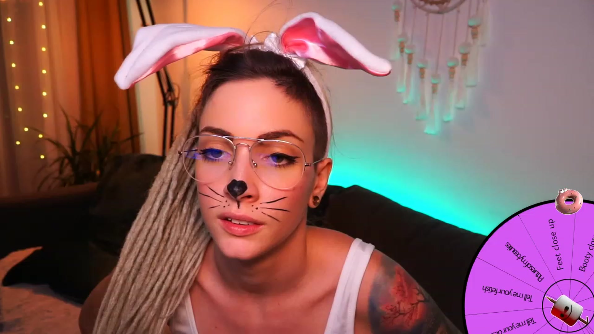 Gallery image thumbnail from Kend_dall's myfreecams stream on, 09/26/2023, 21:42 image 15 of 20