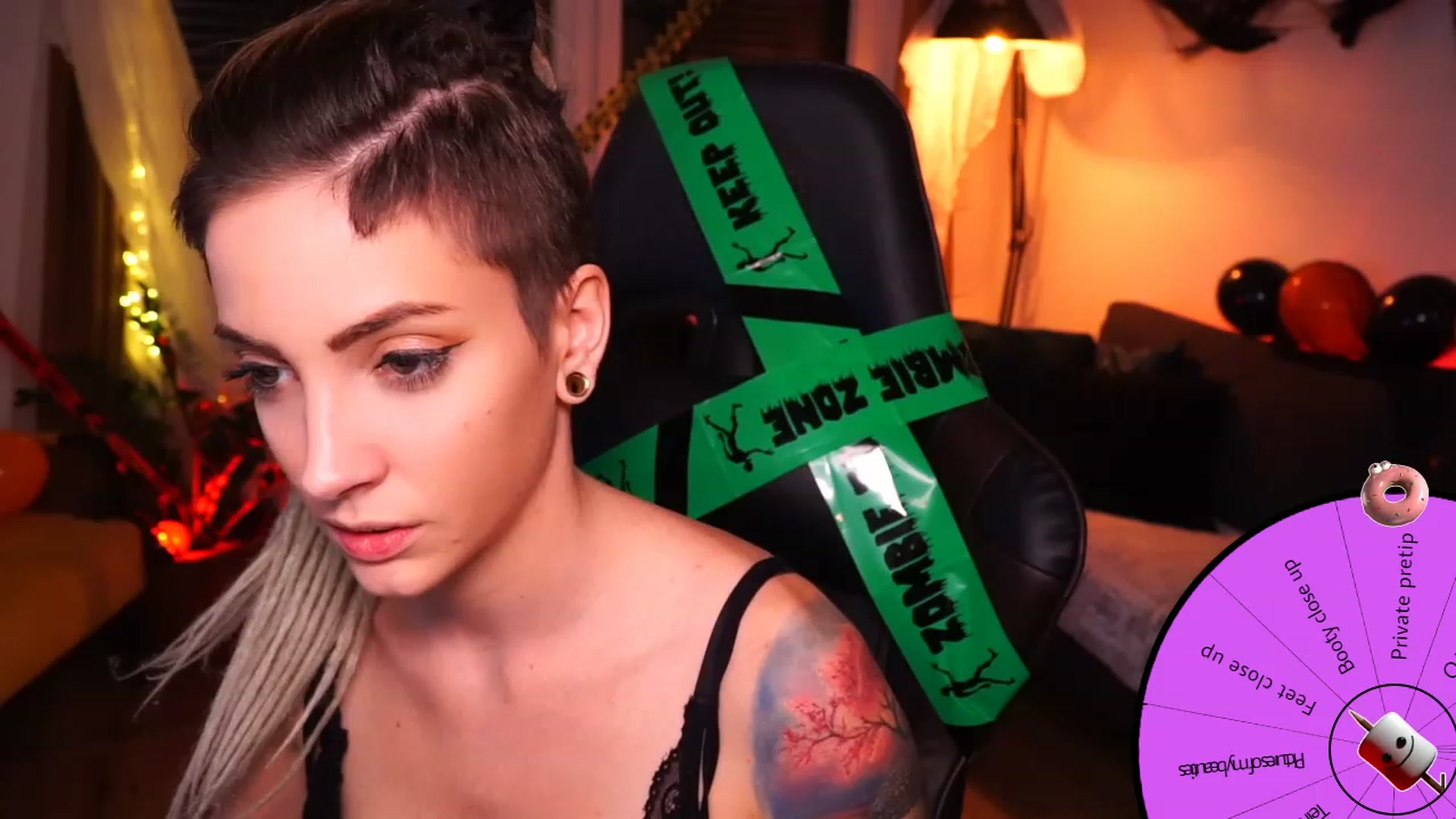 Gallery image thumbnail from Kend_dall's myfreecams stream on, 10/16/2023, 18:57 image 1 of 20