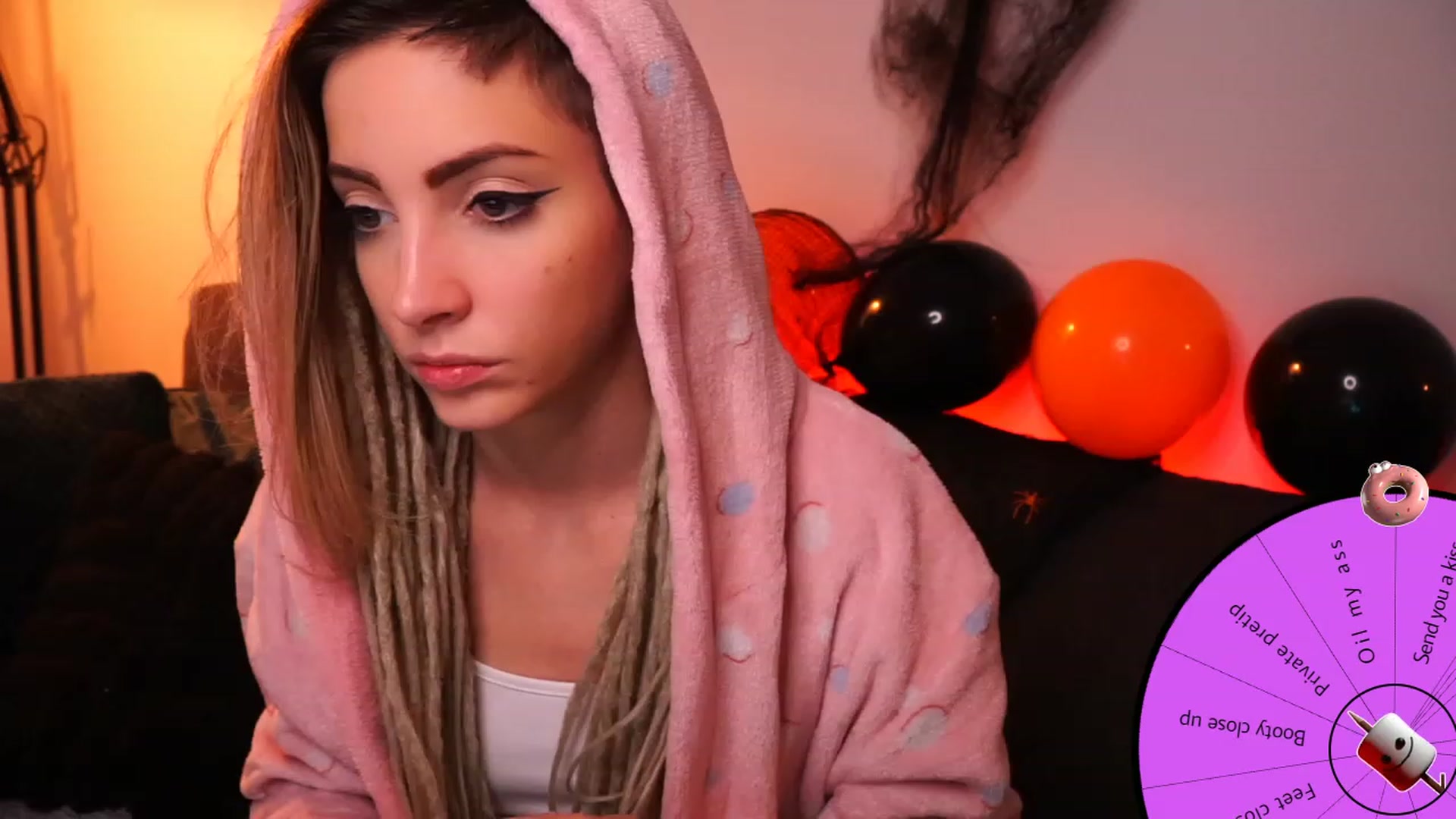Gallery image thumbnail from Kend_dall's myfreecams stream on, 10/17/2023, 08:36 image 3 of 20