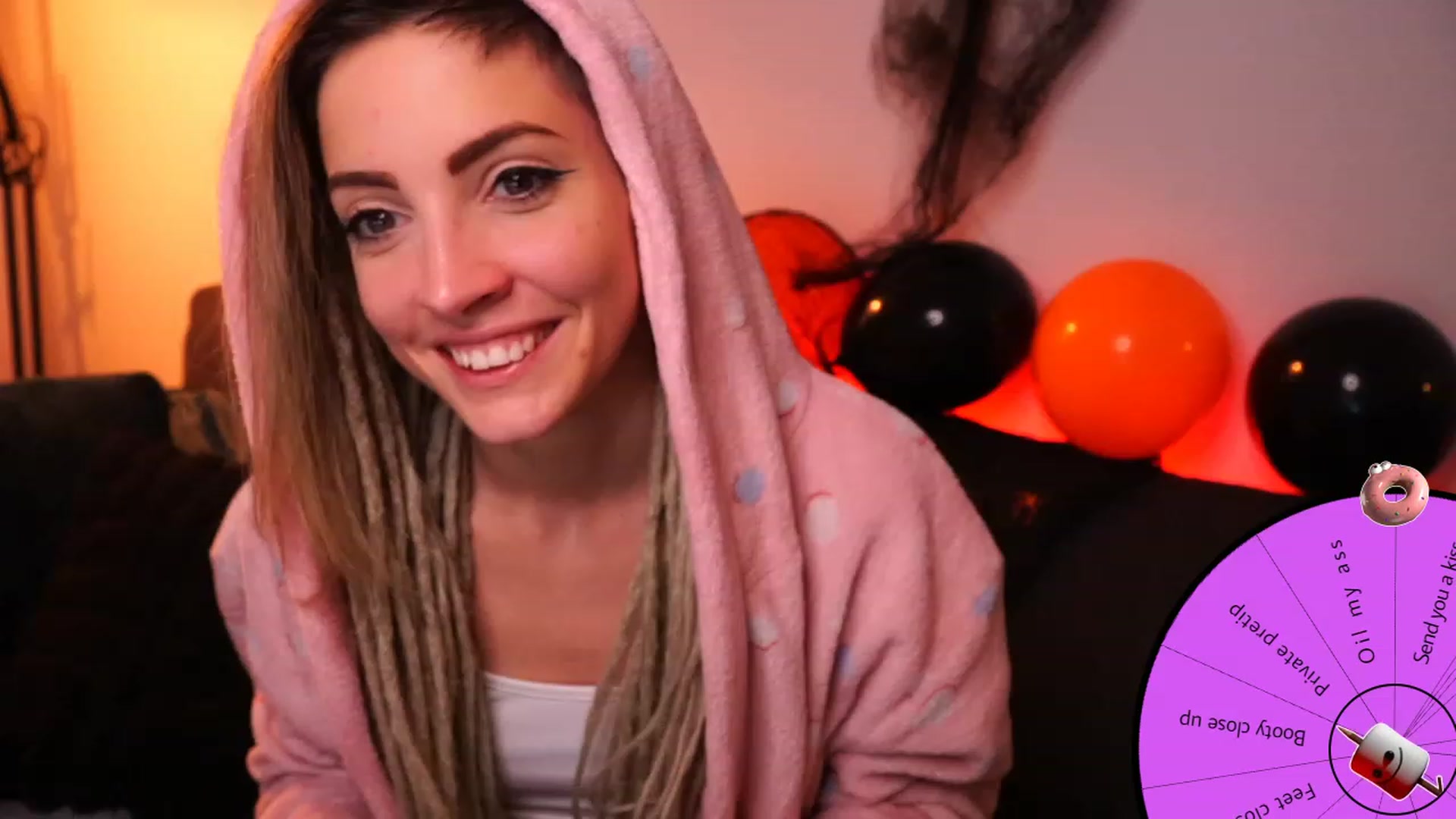 Gallery image thumbnail from Kend_dall's myfreecams stream on, 10/17/2023, 08:36 image 2 of 20