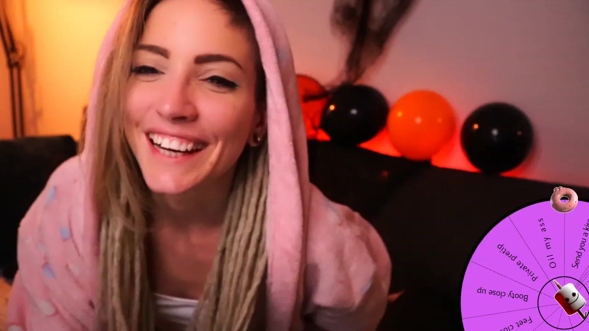 Gallery image thumbnail from Kend_dall's myfreecams stream on, 10/17/2023, 08:36 image 1 of 20