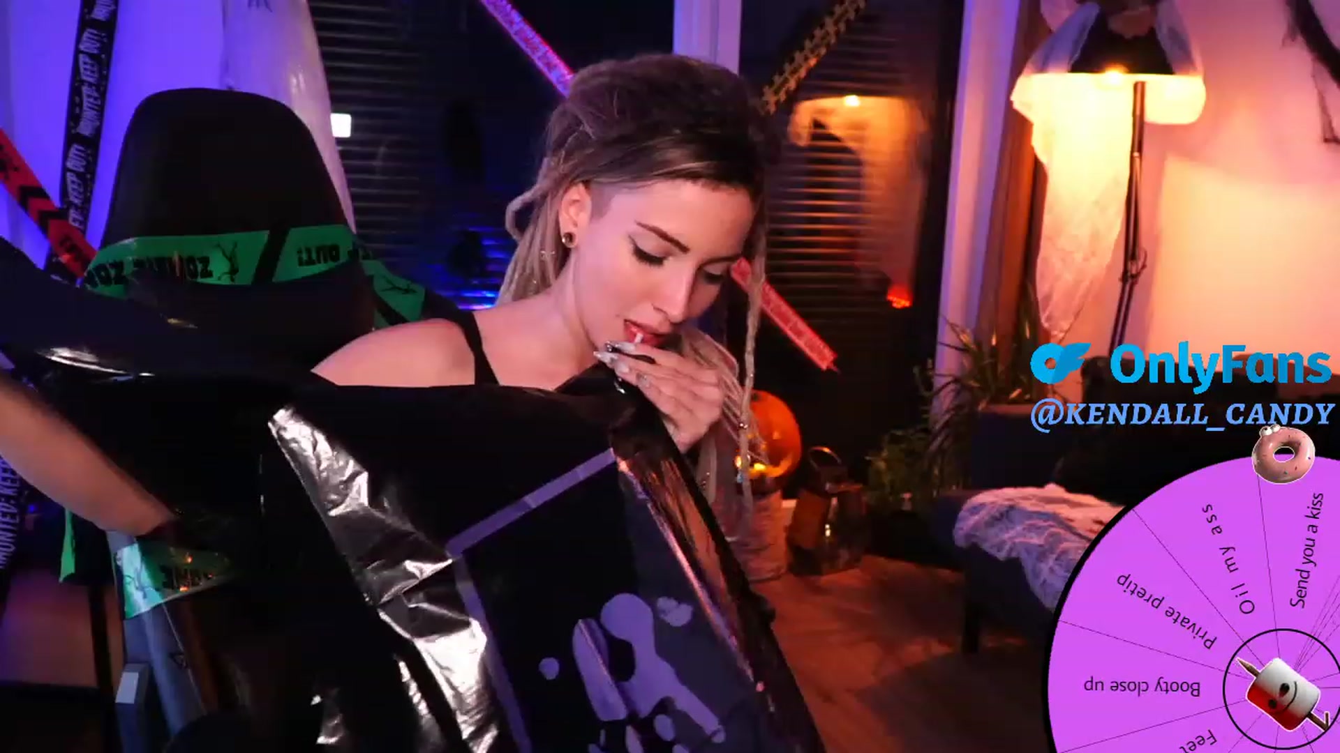 Gallery image thumbnail from Kend_dall's myfreecams stream on, 10/27/2023, 14:09 image 12 of 20