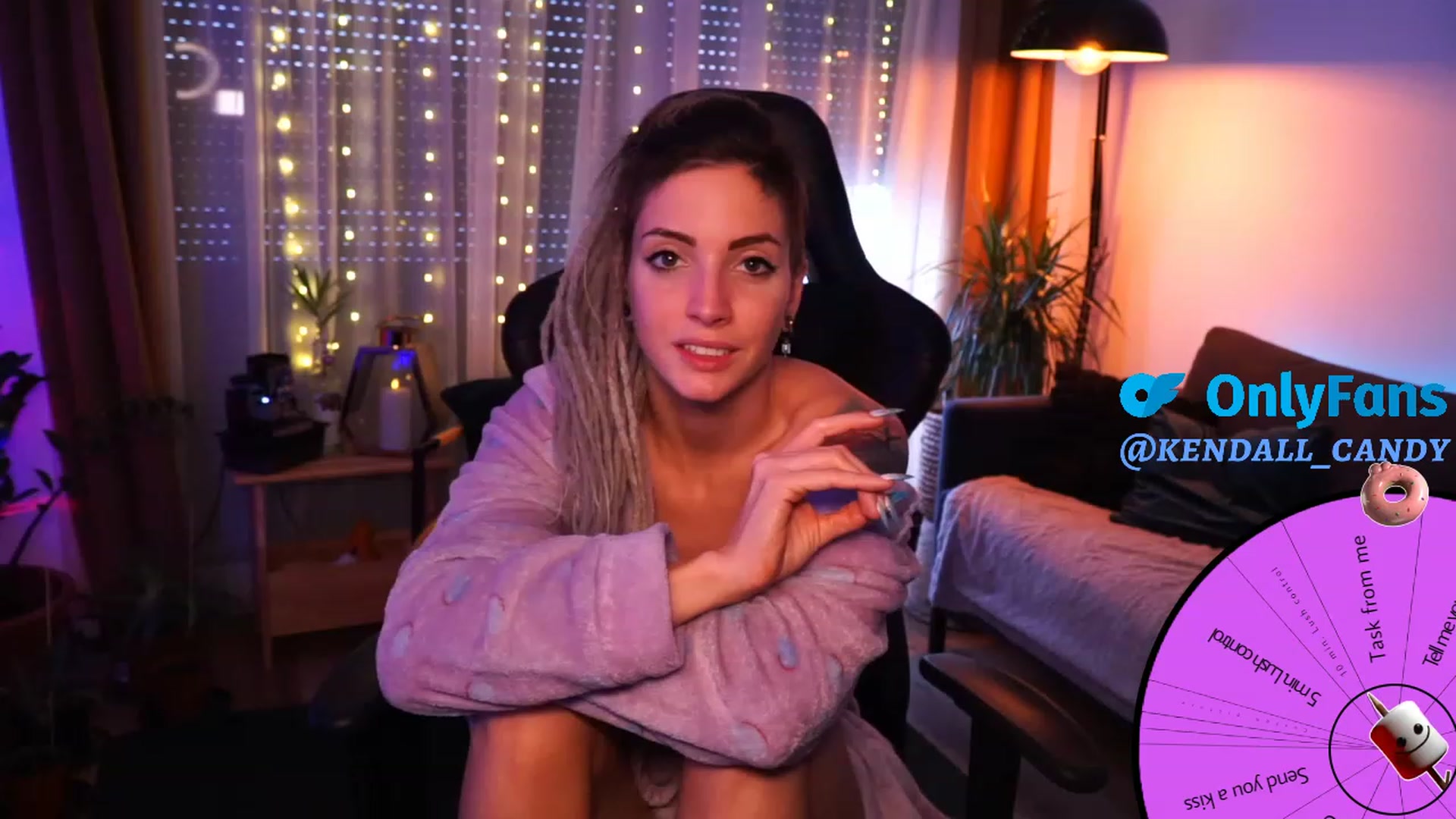 Gallery image thumbnail from Kend_dall's myfreecams stream on, 11/16/2023, 17:13 image 5 of 20