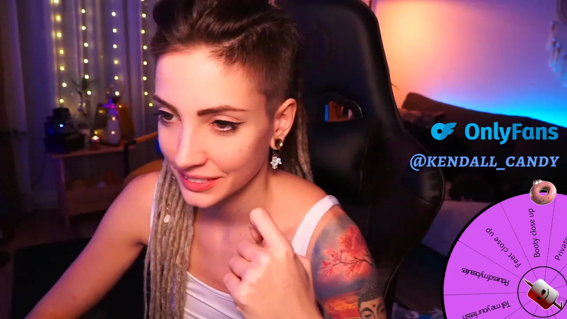 Gallery image thumbnail from Kend_dall's myfreecams stream on, 12/03/2023, 16:05 image 13 of 20