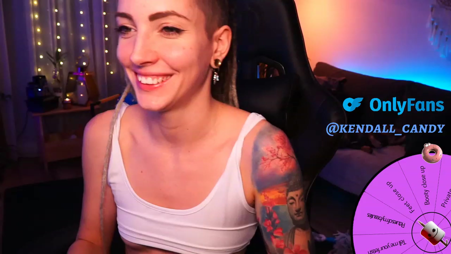 Gallery image thumbnail from Kend_dall's myfreecams stream on, 12/03/2023, 16:05 image 9 of 20