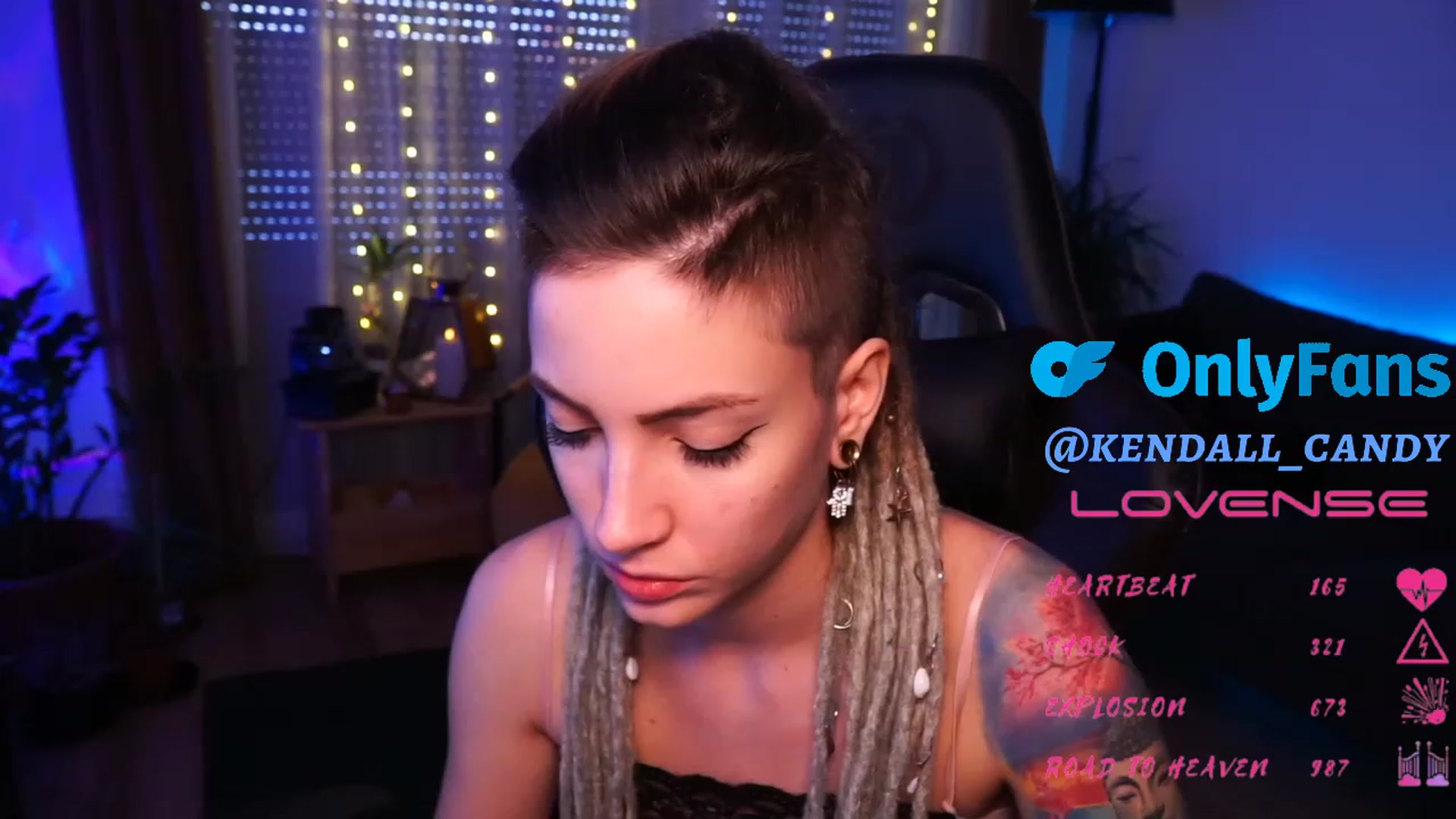 Gallery image thumbnail from Kend_dall's myfreecams stream on, 12/26/2023, 13:36 image 15 of 20