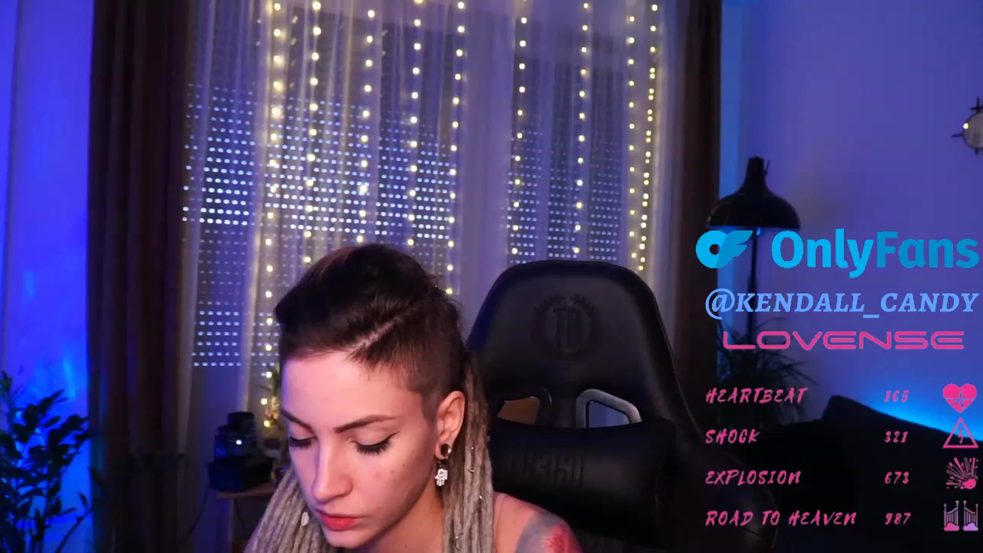 Gallery image thumbnail from Kend_dall's myfreecams stream on, 12/26/2023, 13:36 image 1 of 20