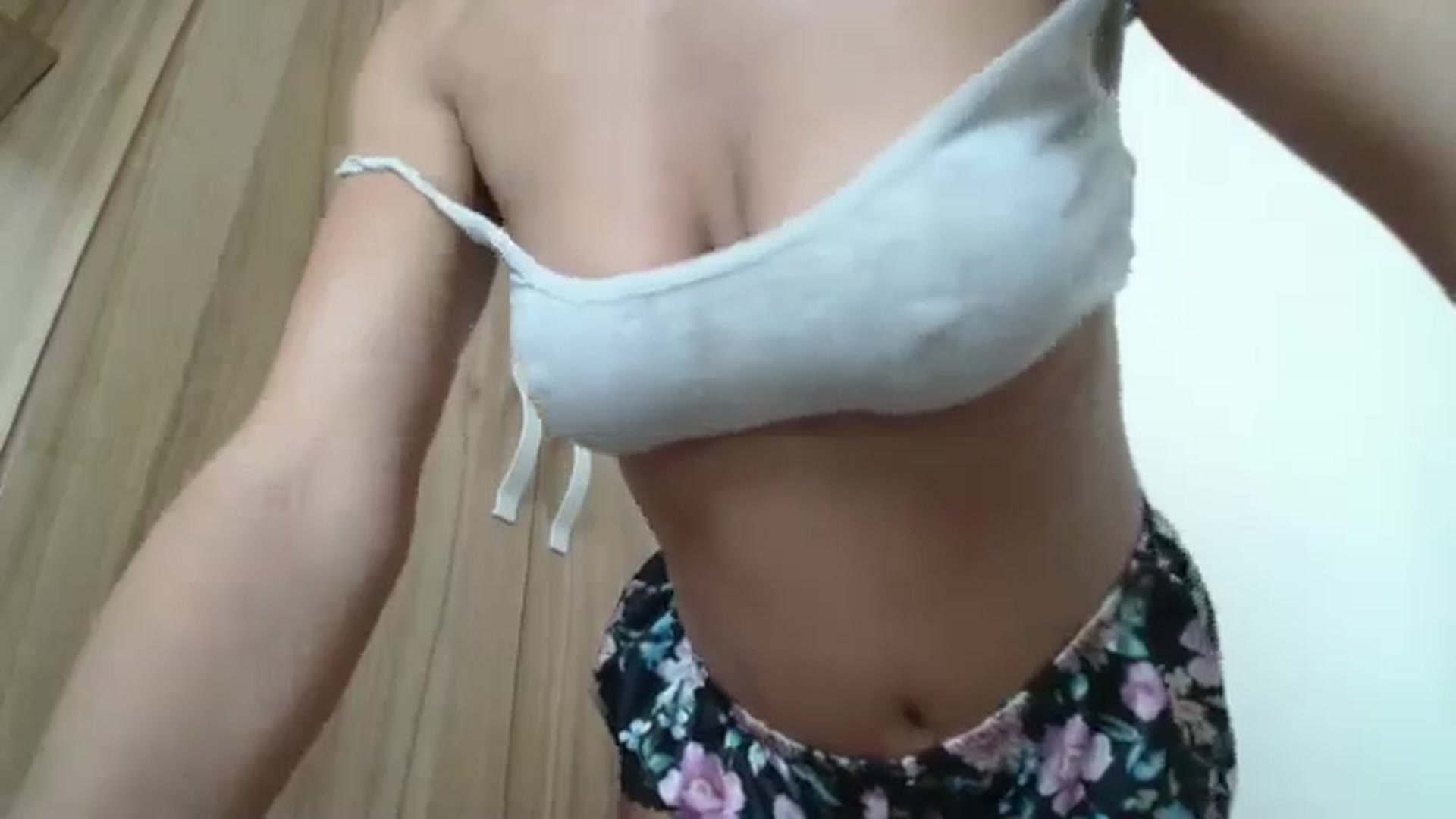 Gallery image thumbnail from KendaAishaa's myfreecams stream on, 09/19/2024, 12:57 image 4 of 20