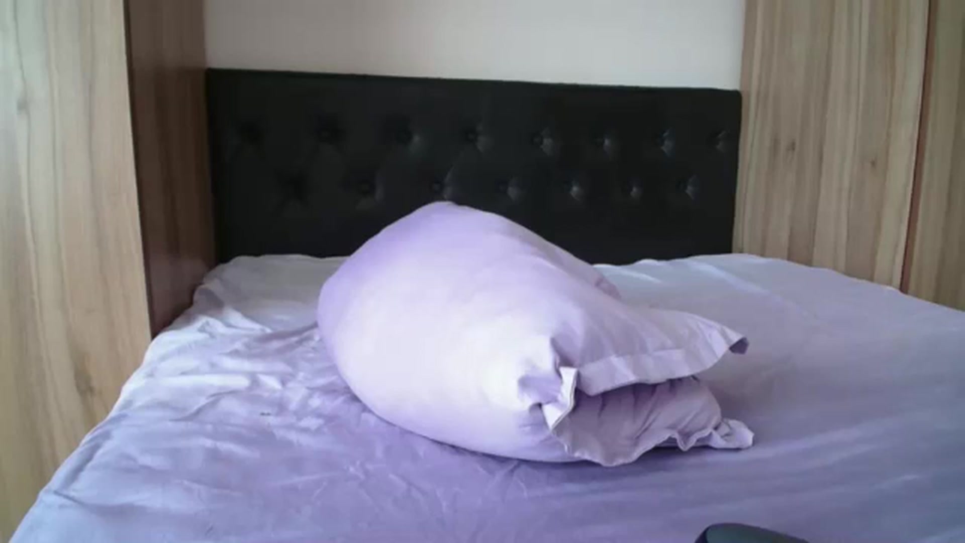 Gallery image thumbnail from KendaAishaa's myfreecams stream on, 03/18/2025, 10:50 image 20 of 20