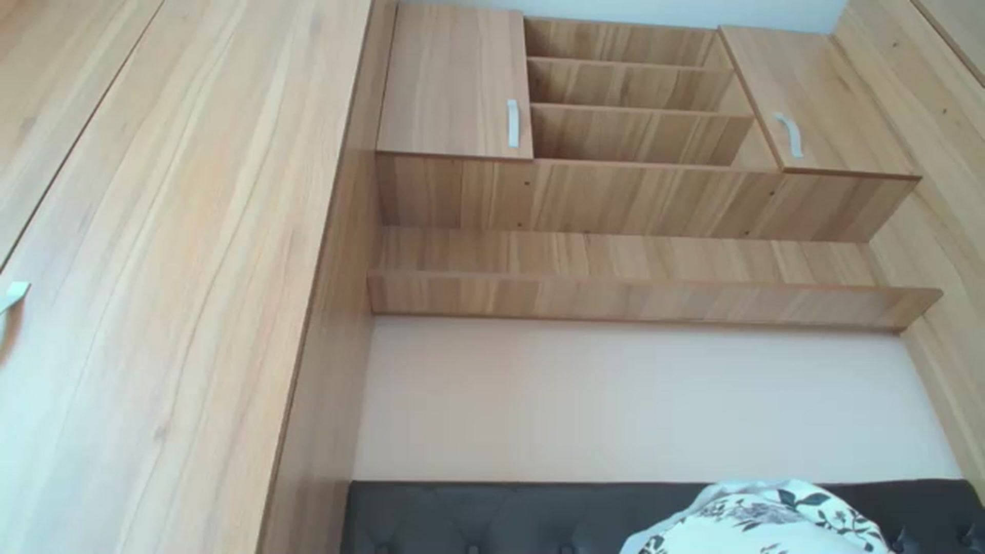 Gallery image thumbnail from KendaAishaa's myfreecams stream on, 05/11/2025, 08:48 image 15 of 20