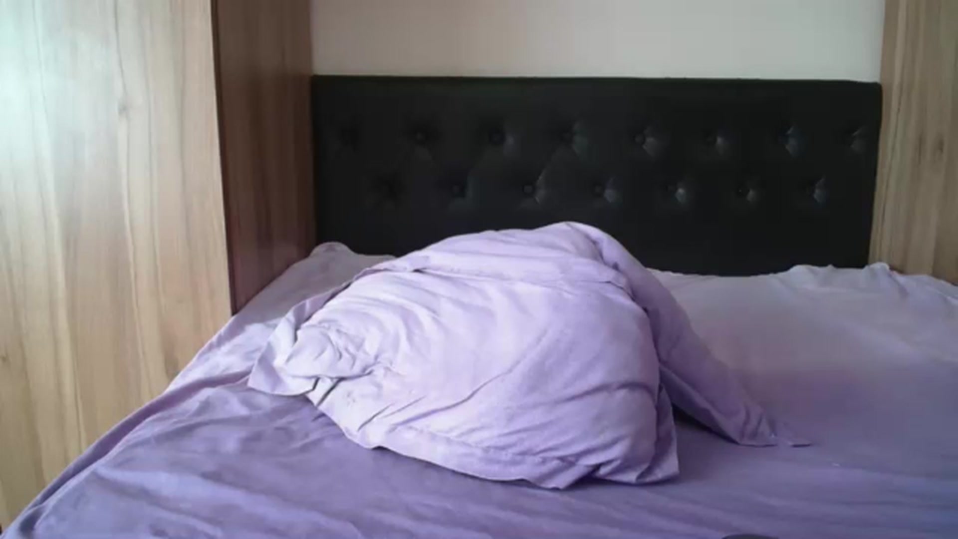 Gallery image thumbnail from KendaAishaa's myfreecams stream on, 08/08/2025, 09:50 image 15 of 20