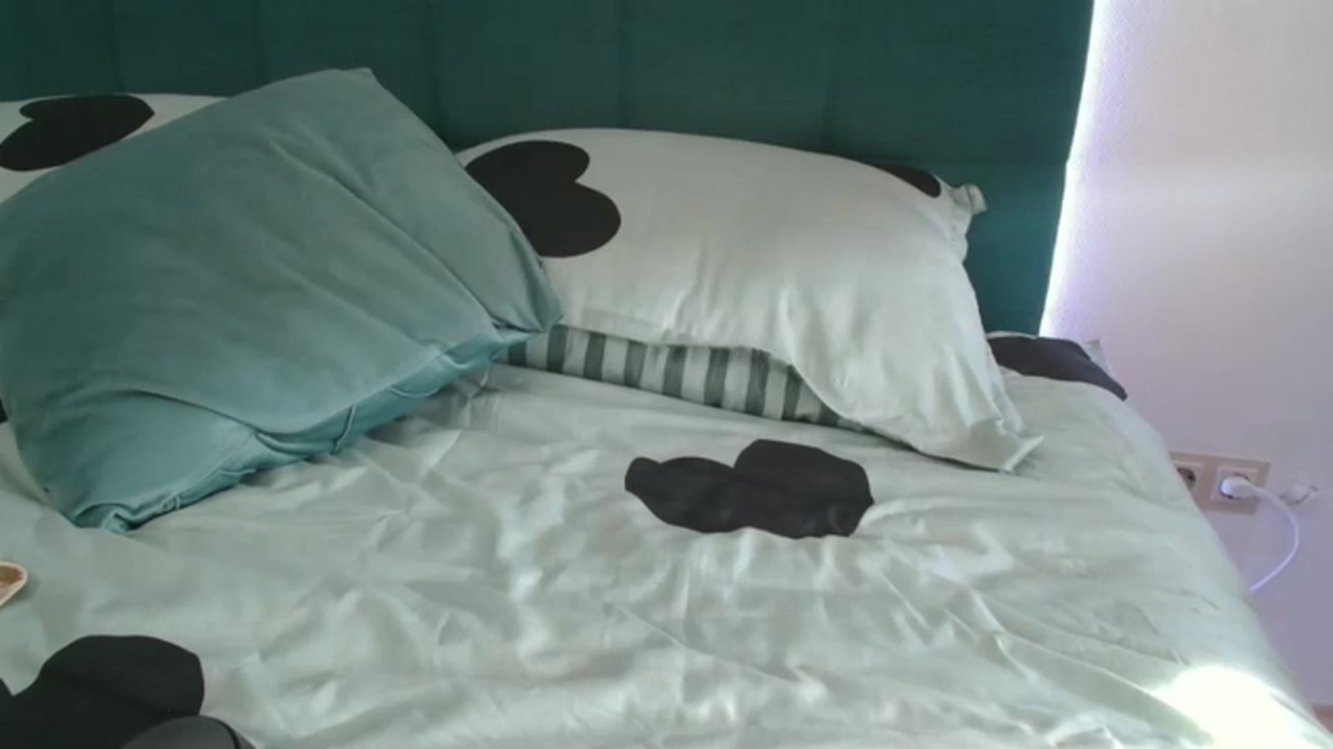 Gallery image thumbnail from KendaAishaa's myfreecams stream on, 01/07/2026, 11:59 image 10 of 20
