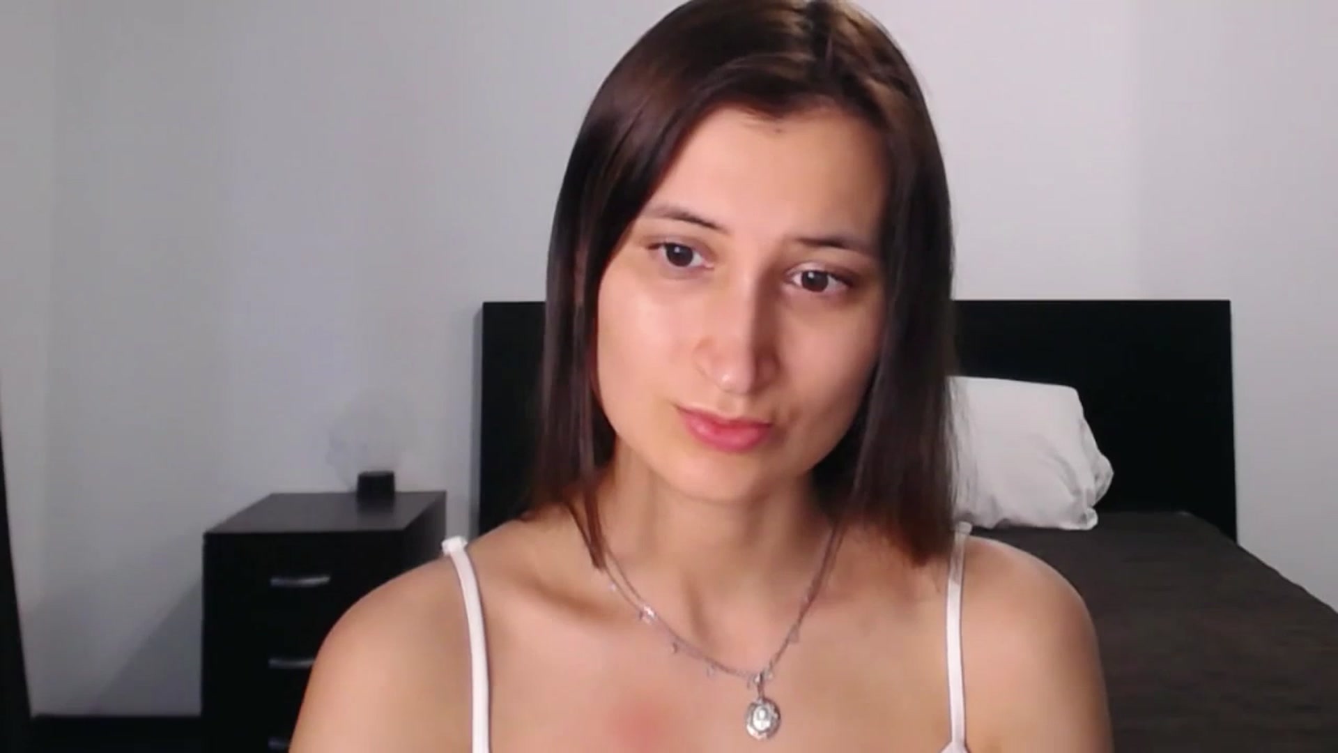 Gallery image thumbnail from Kendal_sweet's myfreecams stream on, 07/04/2023, 16:42 image 16 of 20