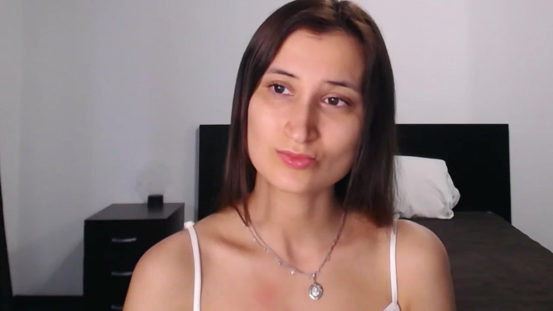 Gallery image thumbnail from Kendal_sweet's myfreecams stream on, 07/04/2023, 16:42 image 17 of 20