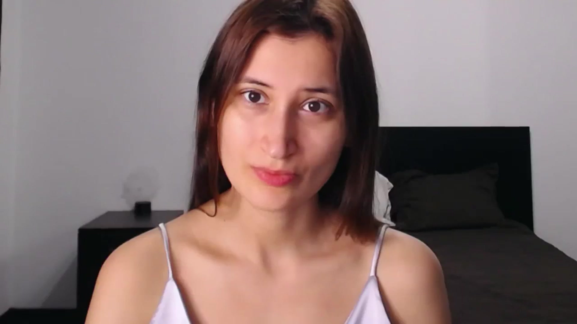 Gallery image thumbnail from Kendal_sweet's myfreecams stream on, 08/13/2023, 24:01 image 4 of 20