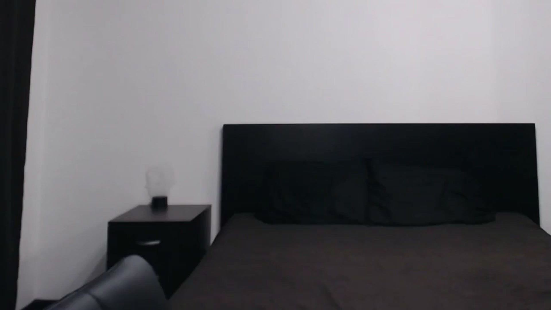 Gallery image thumbnail from Kendal_sweet's myfreecams stream on, 12/02/2023, 16:08 image 8 of 20