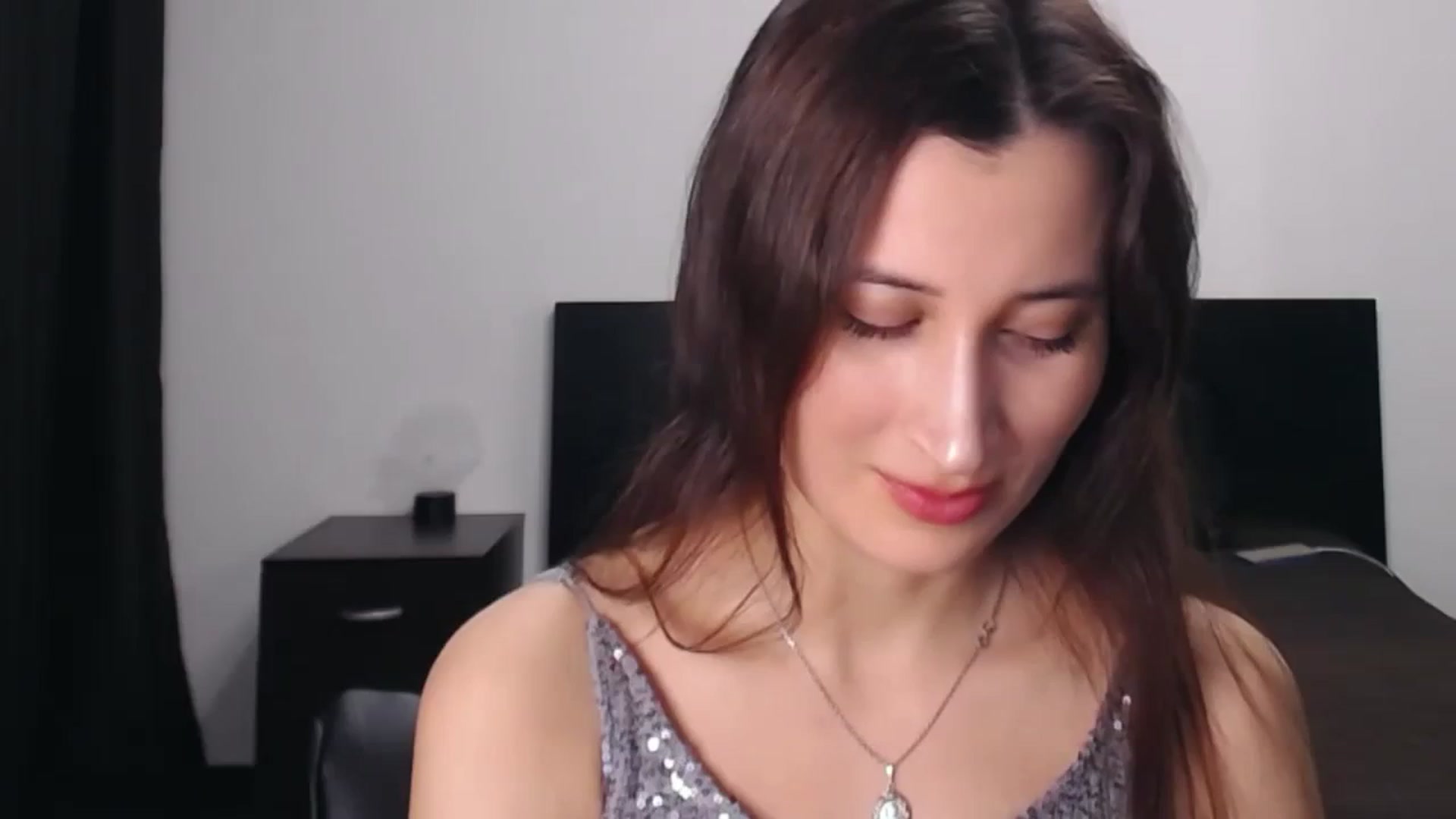 Gallery image thumbnail from Kendal_sweet's myfreecams stream on, 12/31/2023, 22:20 image 2 of 20