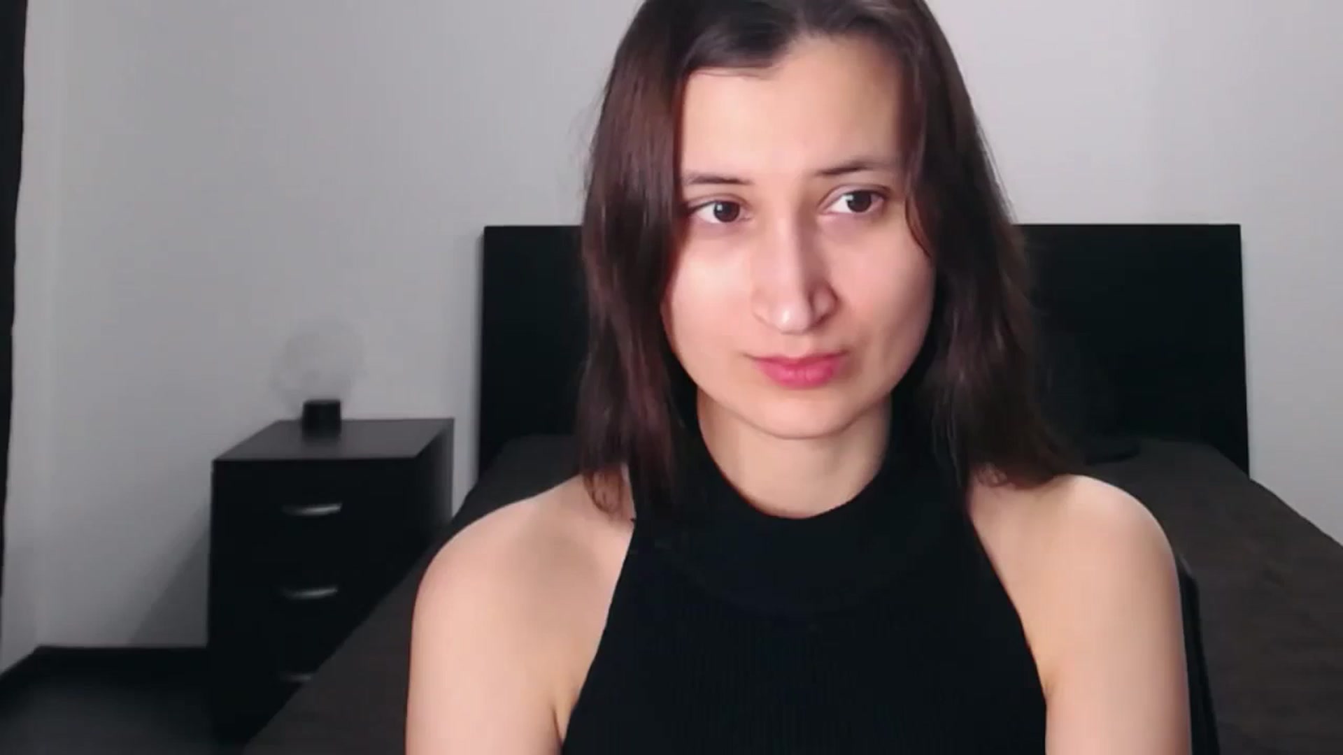 Gallery image thumbnail from Kendal_sweet's myfreecams stream on, 02/12/2024, 24:05 image 7 of 20