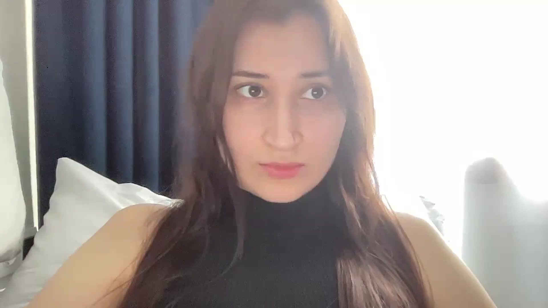 Gallery image thumbnail from Kendal_sweet's myfreecams stream on, 03/12/2024, 12:06 image 6 of 20