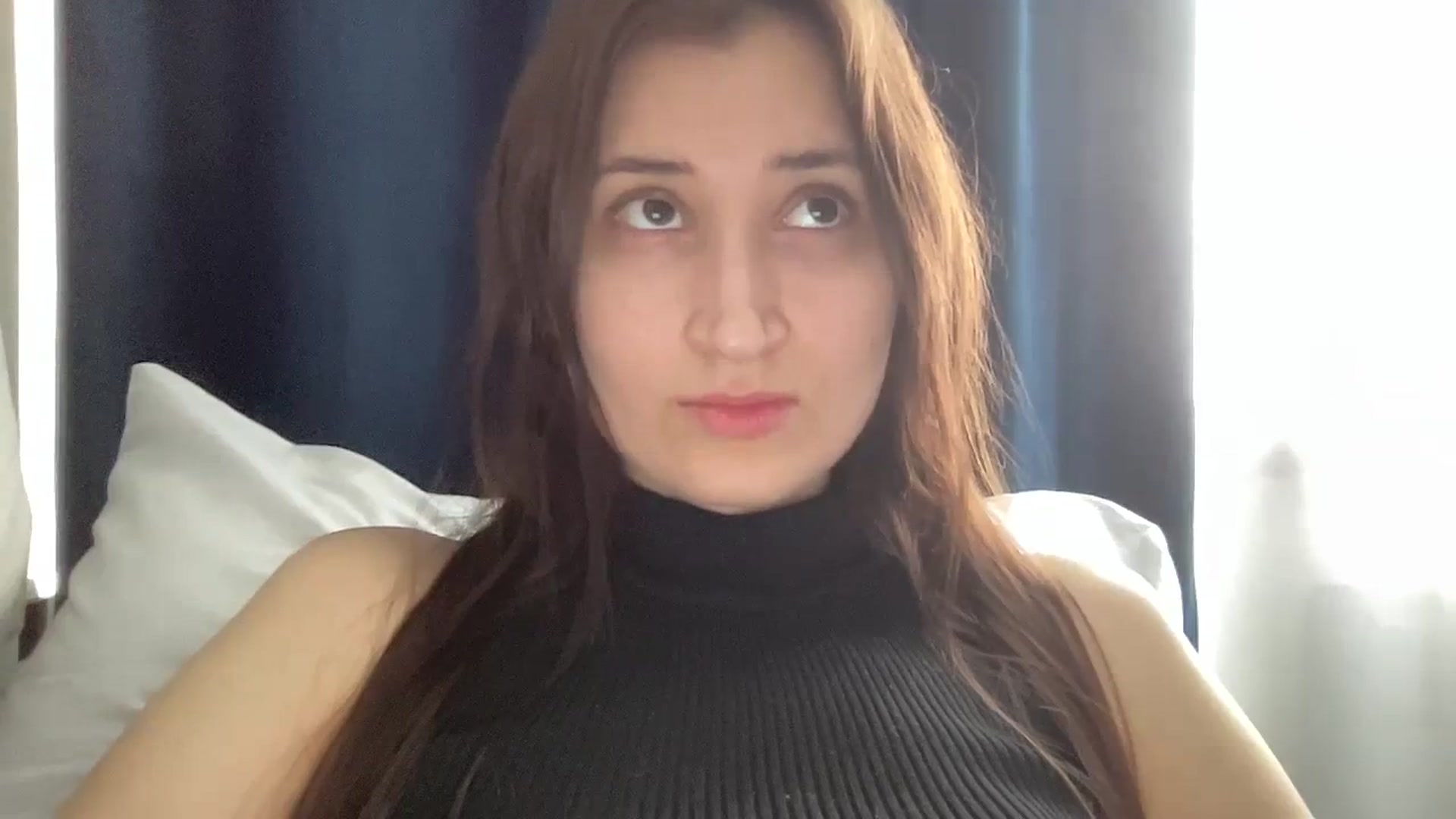 Gallery image thumbnail from Kendal_sweet's myfreecams stream on, 03/12/2024, 12:06 image 9 of 20