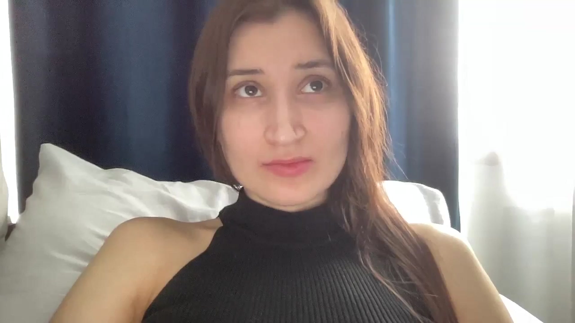 Gallery image thumbnail from Kendal_sweet's myfreecams stream on, 03/12/2024, 12:06 image 13 of 20