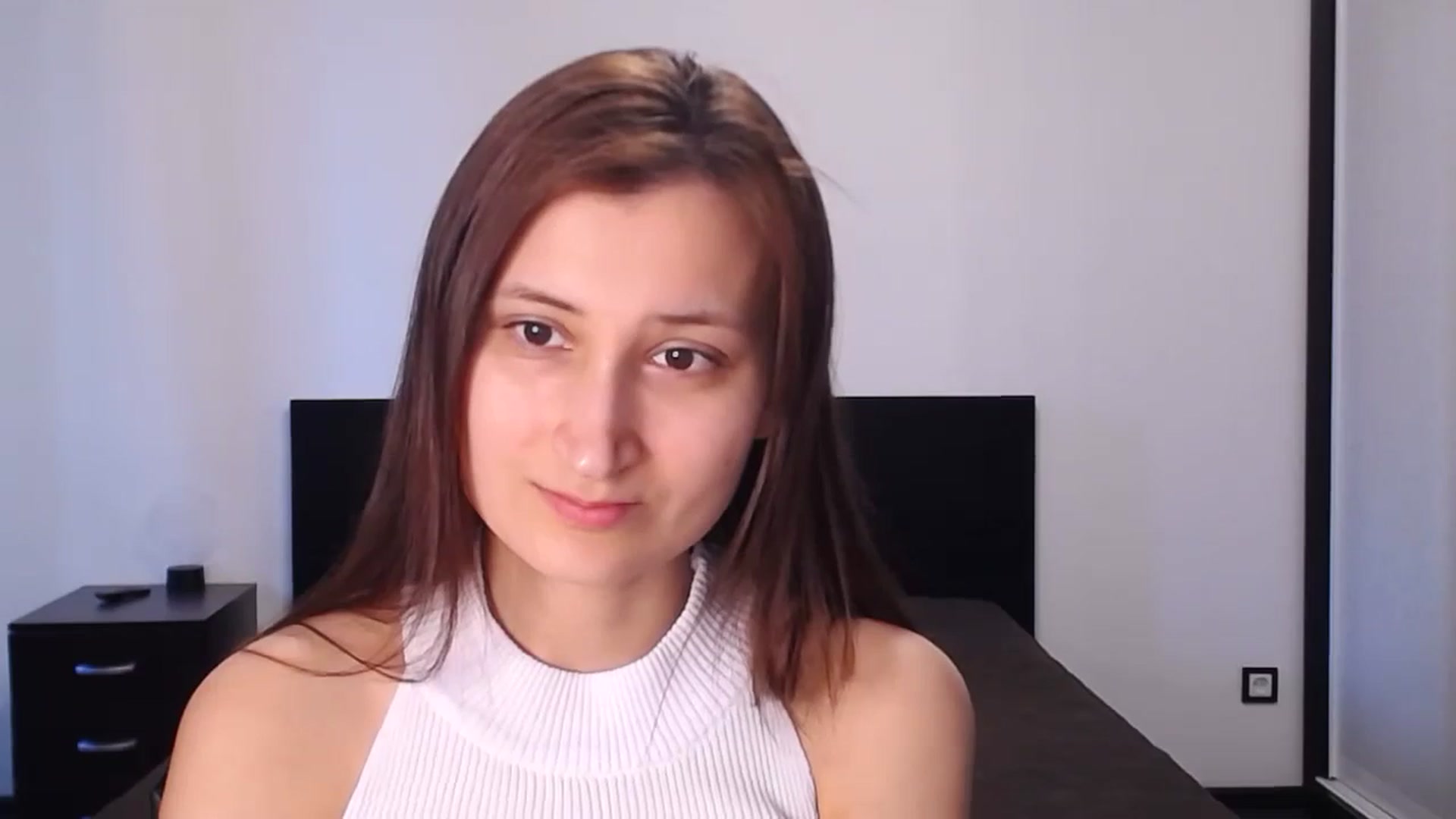Gallery image thumbnail from Kendal_sweet's myfreecams stream on, 06/25/2024, 17:00 image 4 of 20