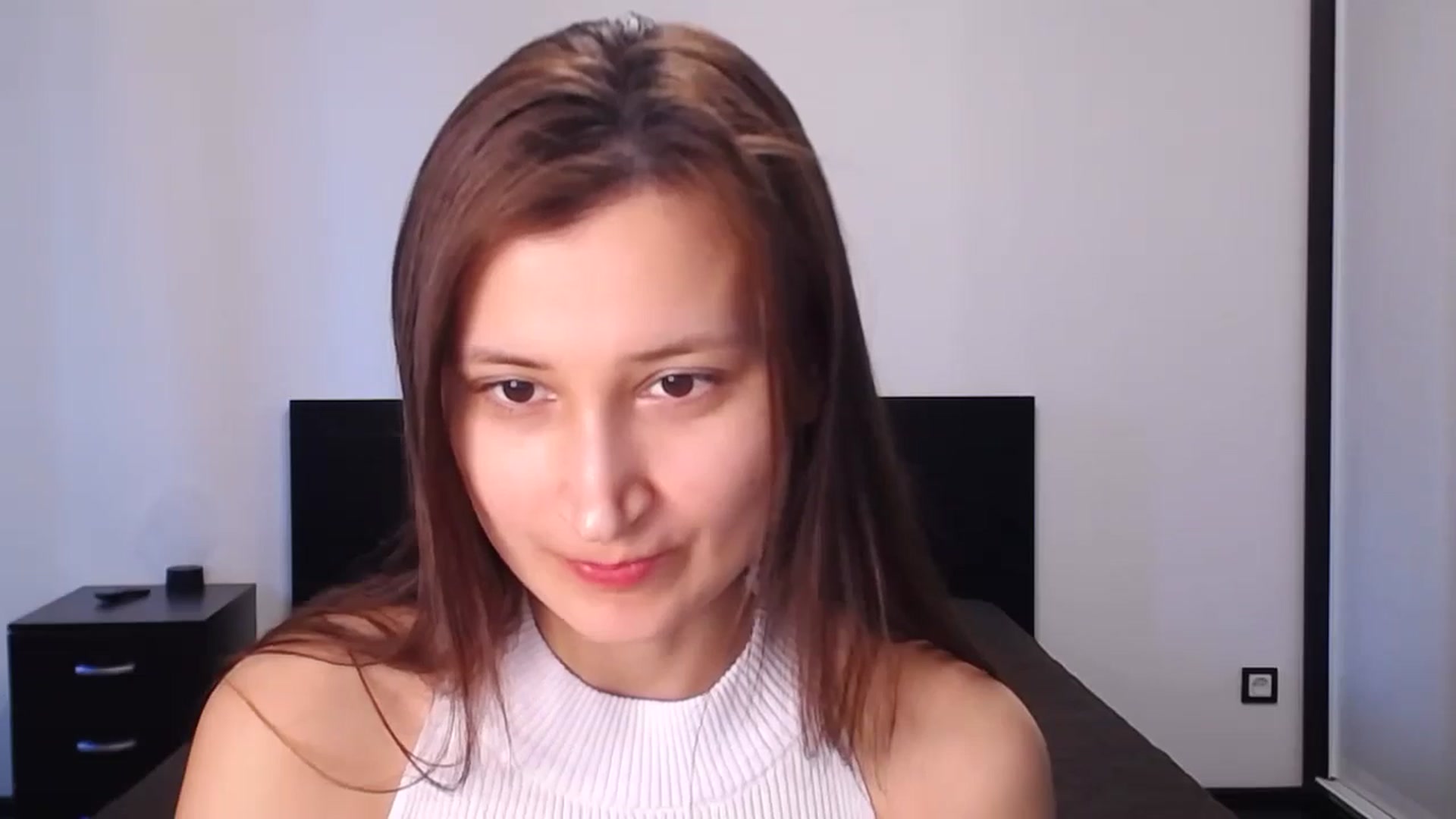 Gallery image thumbnail from Kendal_sweet's myfreecams stream on, 06/25/2024, 17:00 image 9 of 20