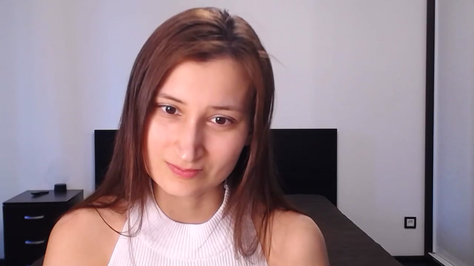 Gallery image thumbnail from Kendal_sweet's myfreecams stream on, 06/25/2024, 17:00 image 17 of 20